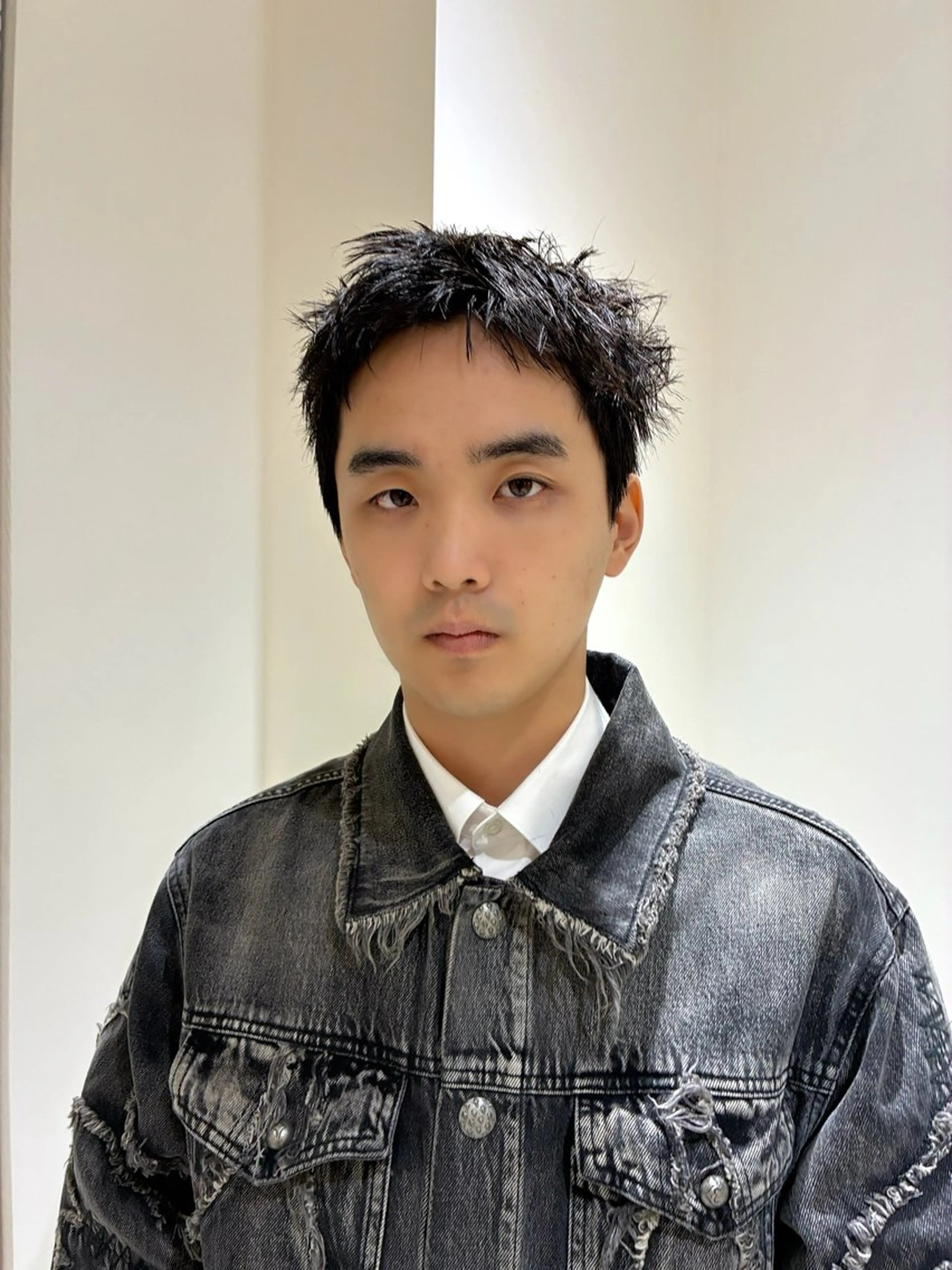 メンズ スパイキーショート メンズウルフカット ウルフカット 安藤 琢真のヘアスタイル