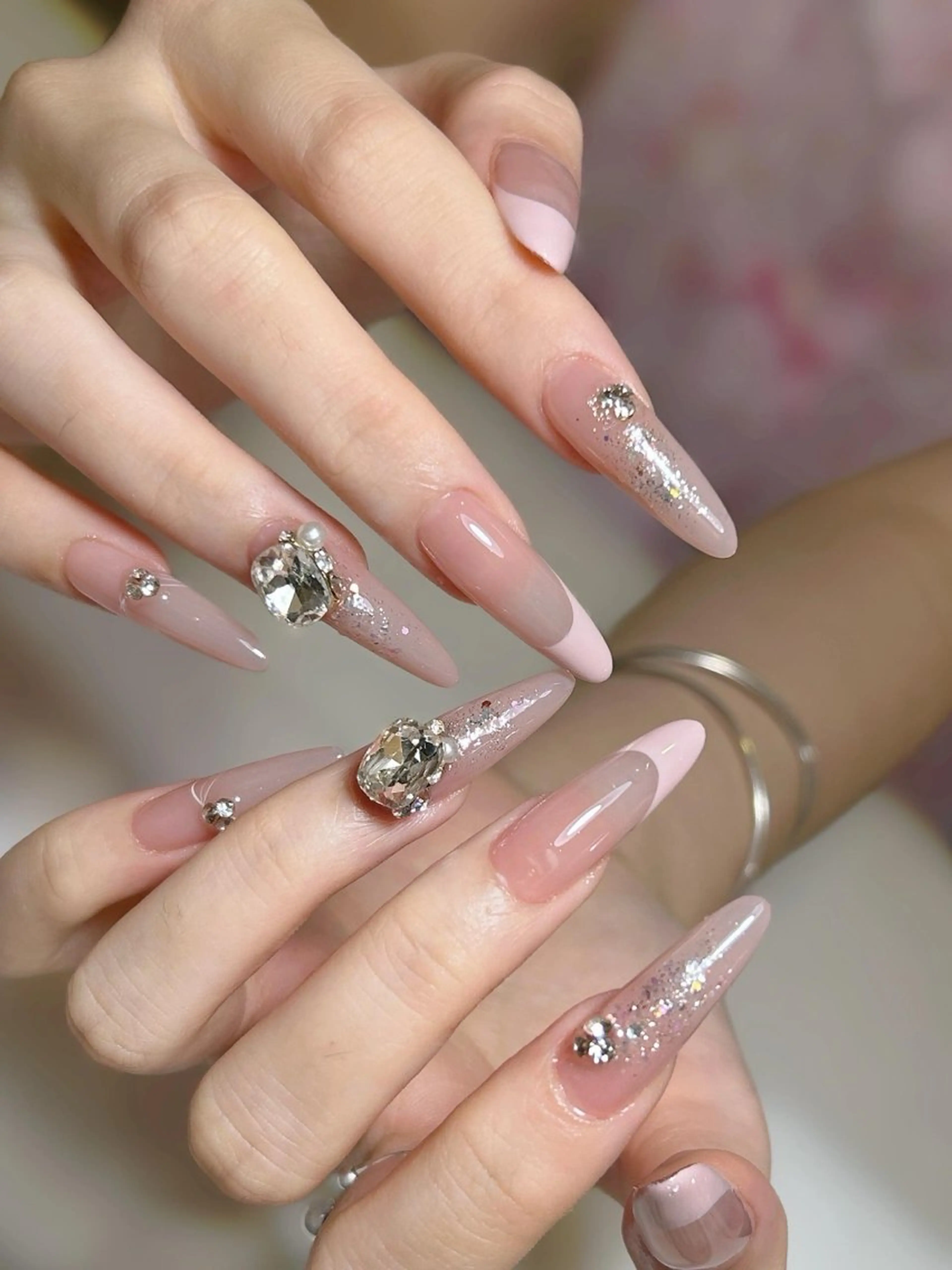 ネイル フレンチネイル 持ち込み 🌈 Laule'aのネイルデザイン