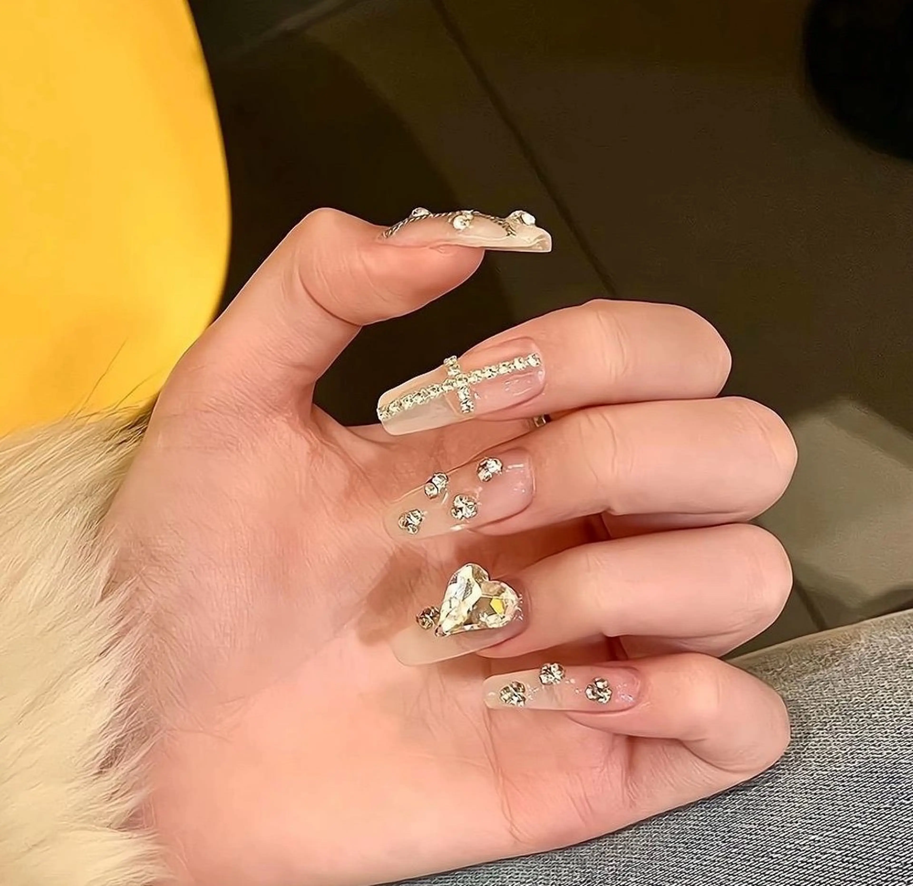 ネイル ハンドネイル ハンドケア モナ& あきのネイルデザイン