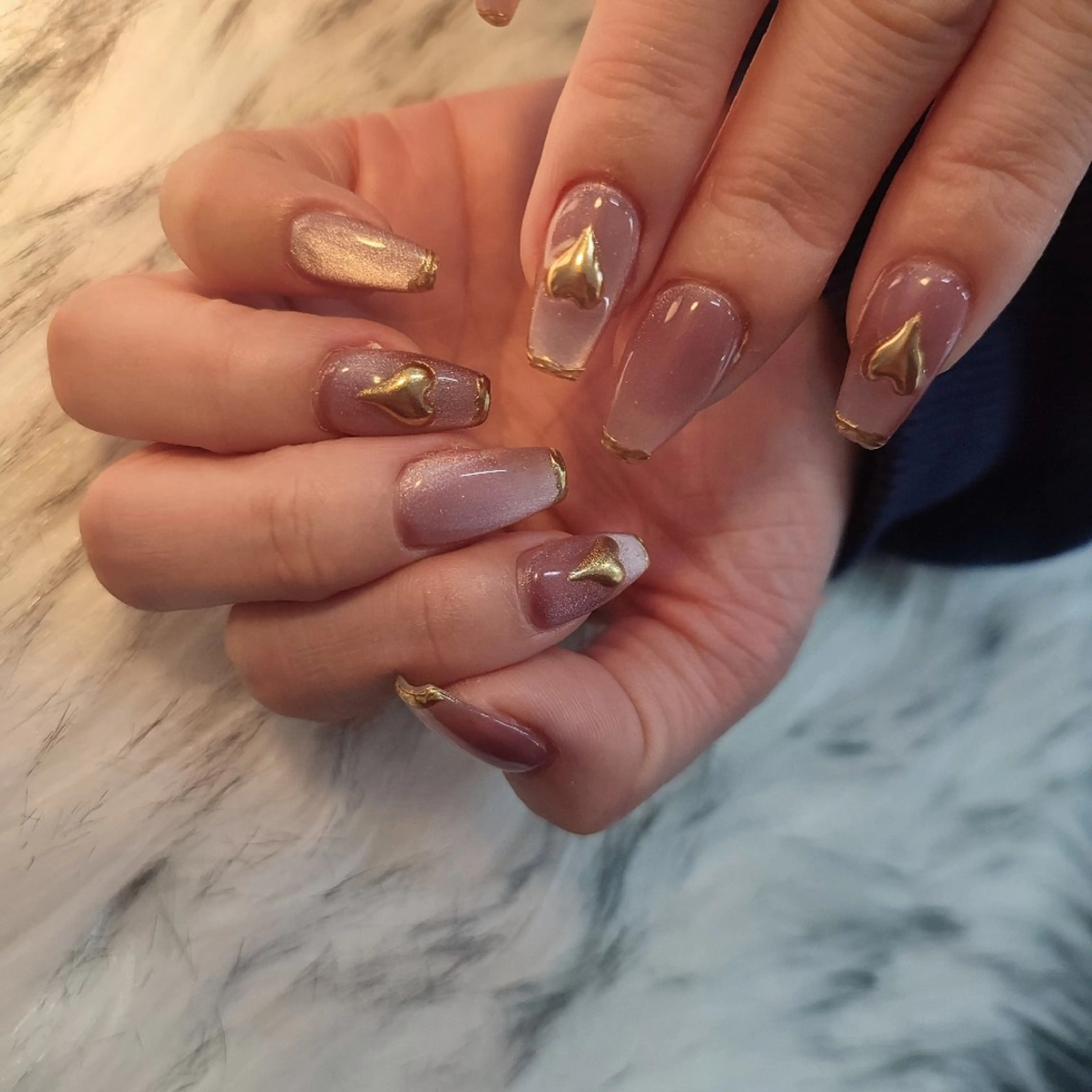 ネイル ハンドネイル RUNWAY 　　の眉毛・アイブロウイメージ