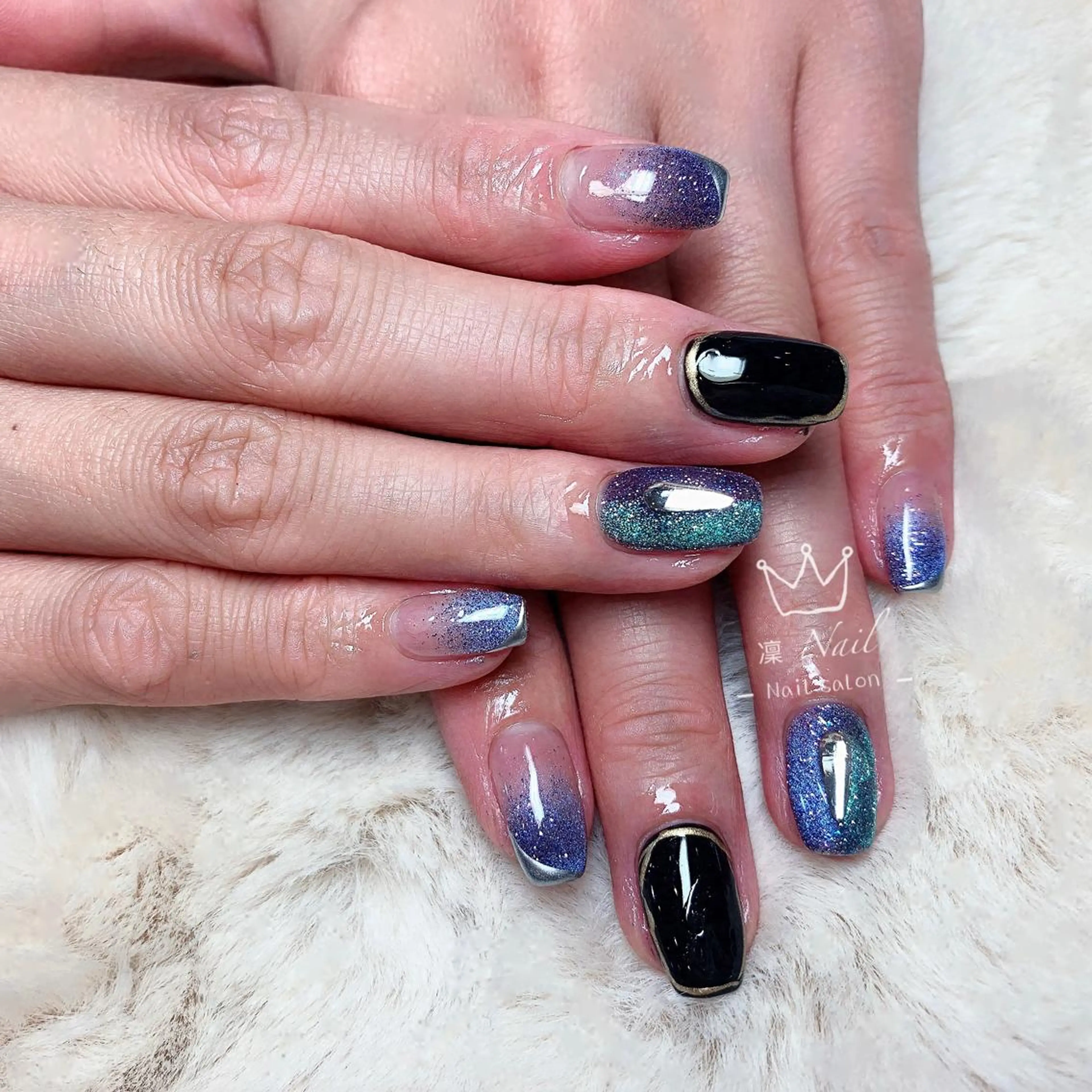ショート カラー ネイル レッドカラー フラッシュネイル 赤色 Le’a NailSalonのネイルデザイン