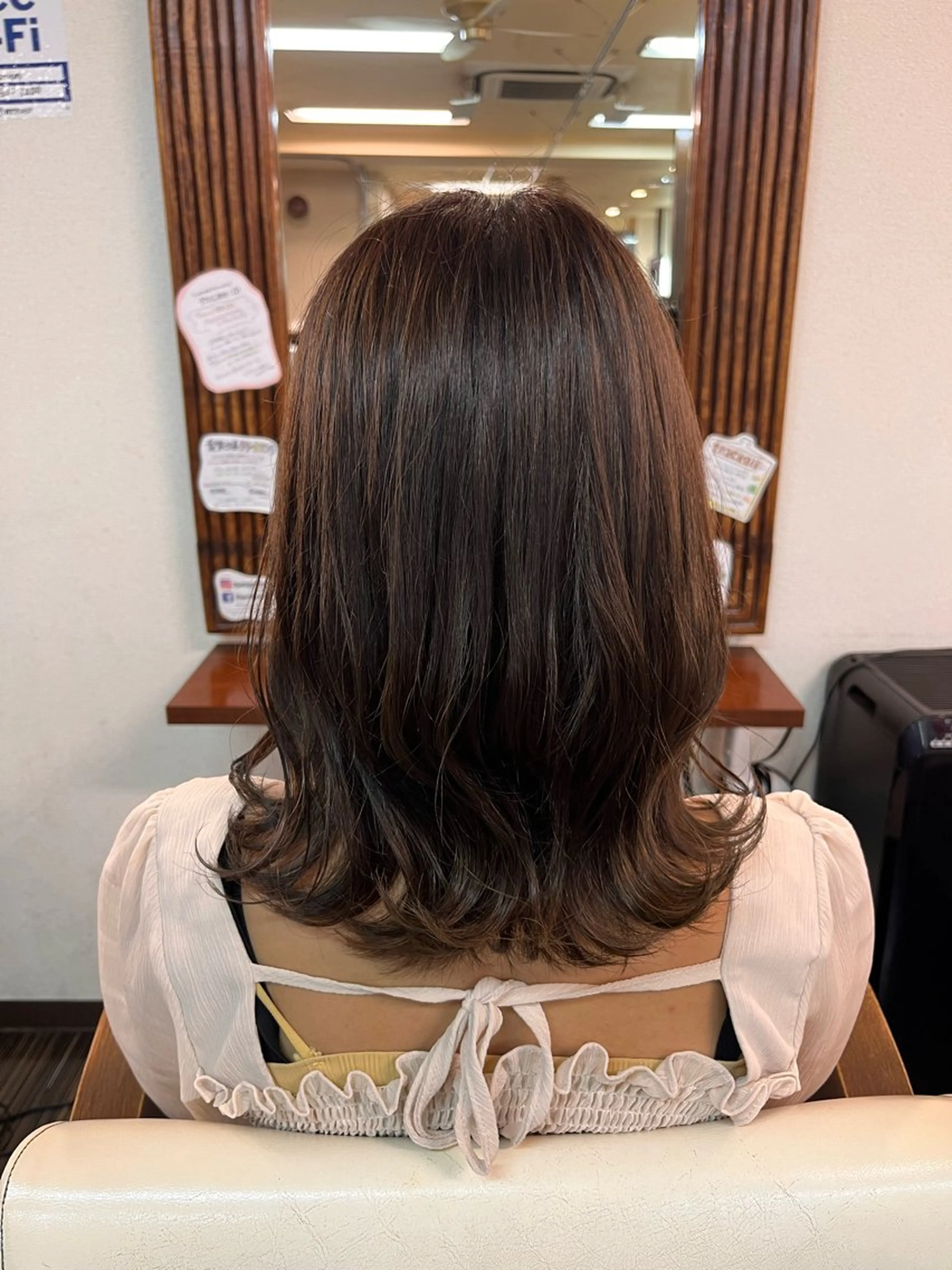 ミディアム 西形 梨瑚のヘアスタイル