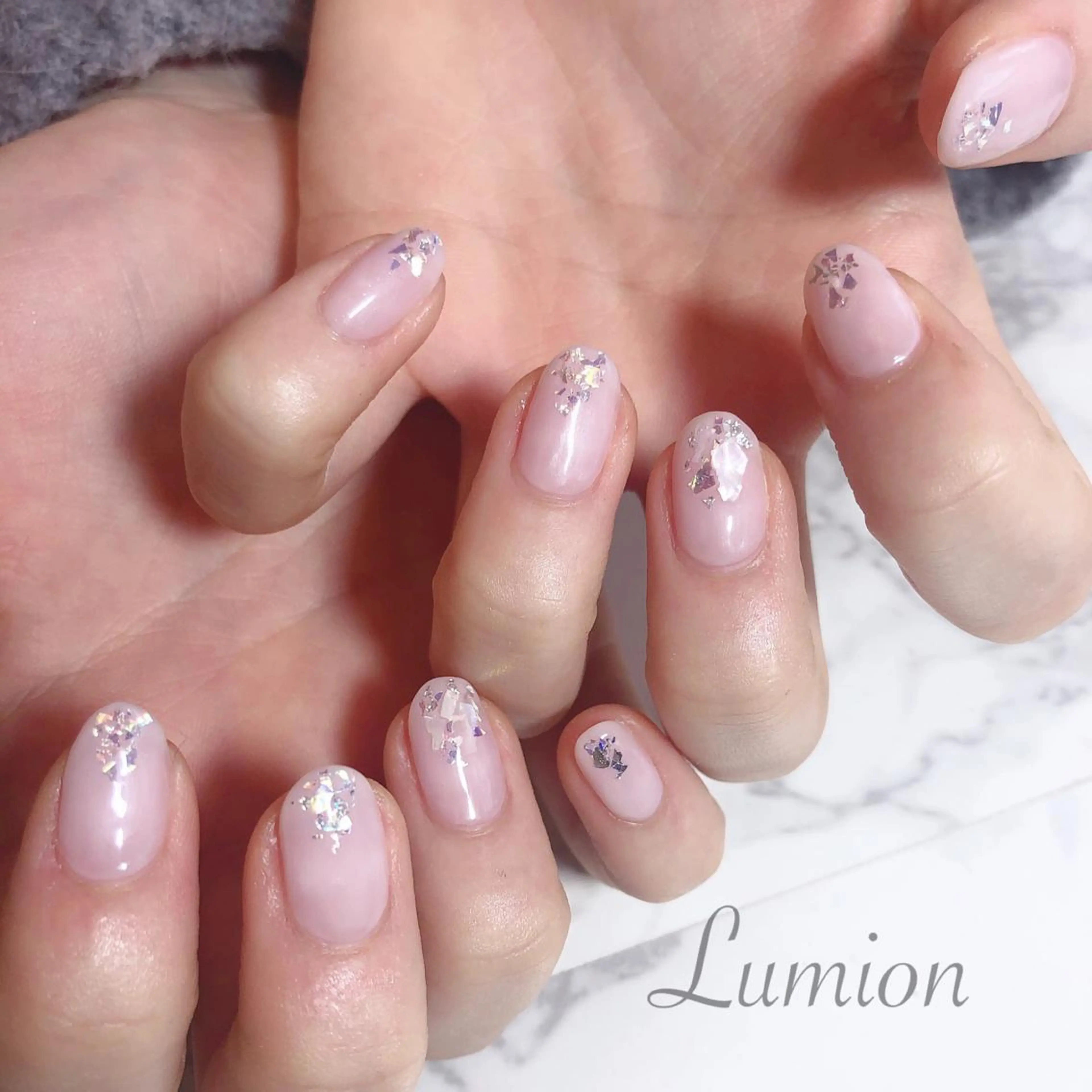 ネイル オーロラネイル シンプルネイル ハンドネイル nailroom Lumionのネイルデザイン