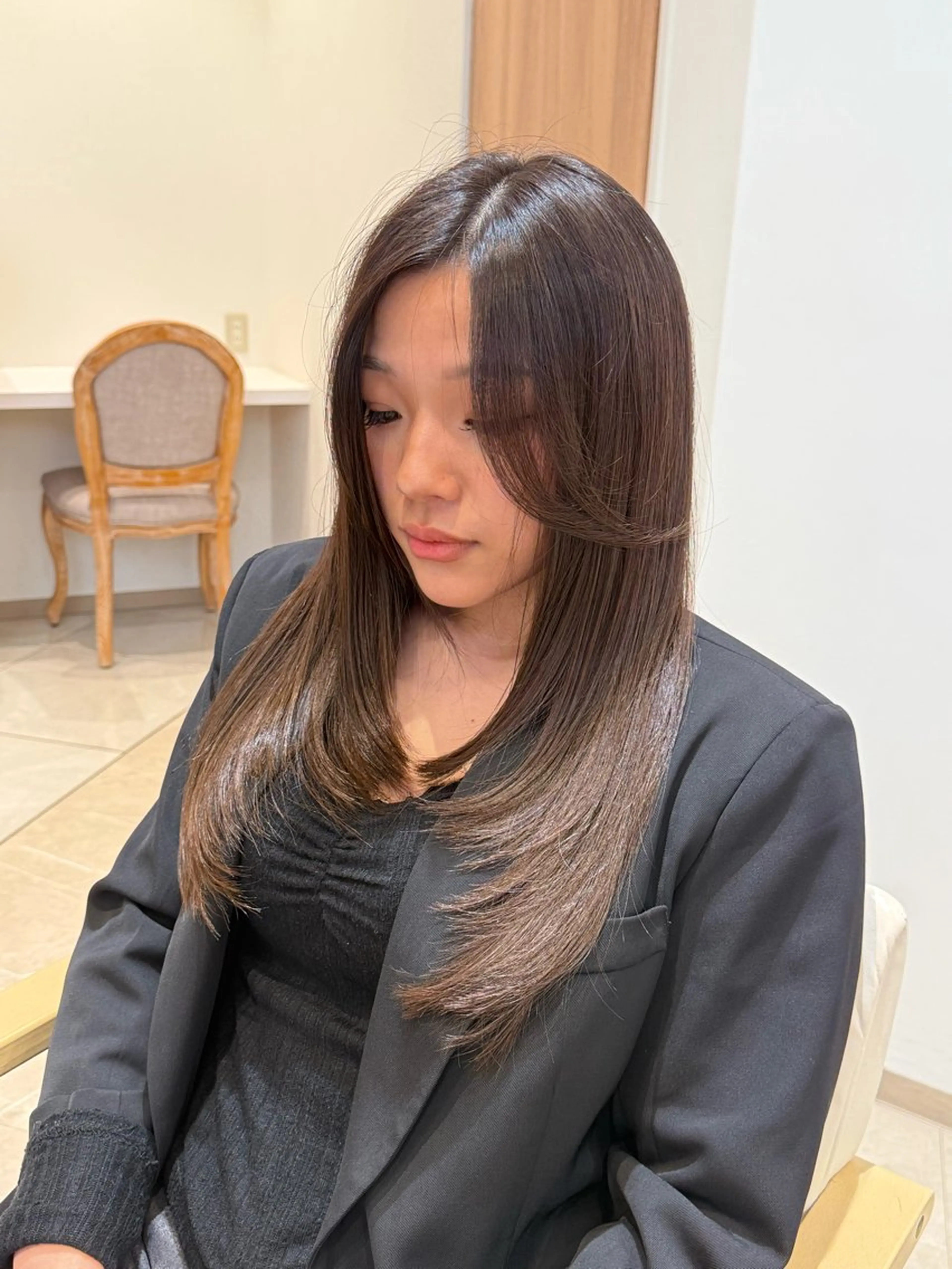 ロング カラー 大久保 琳冬のヘアスタイル