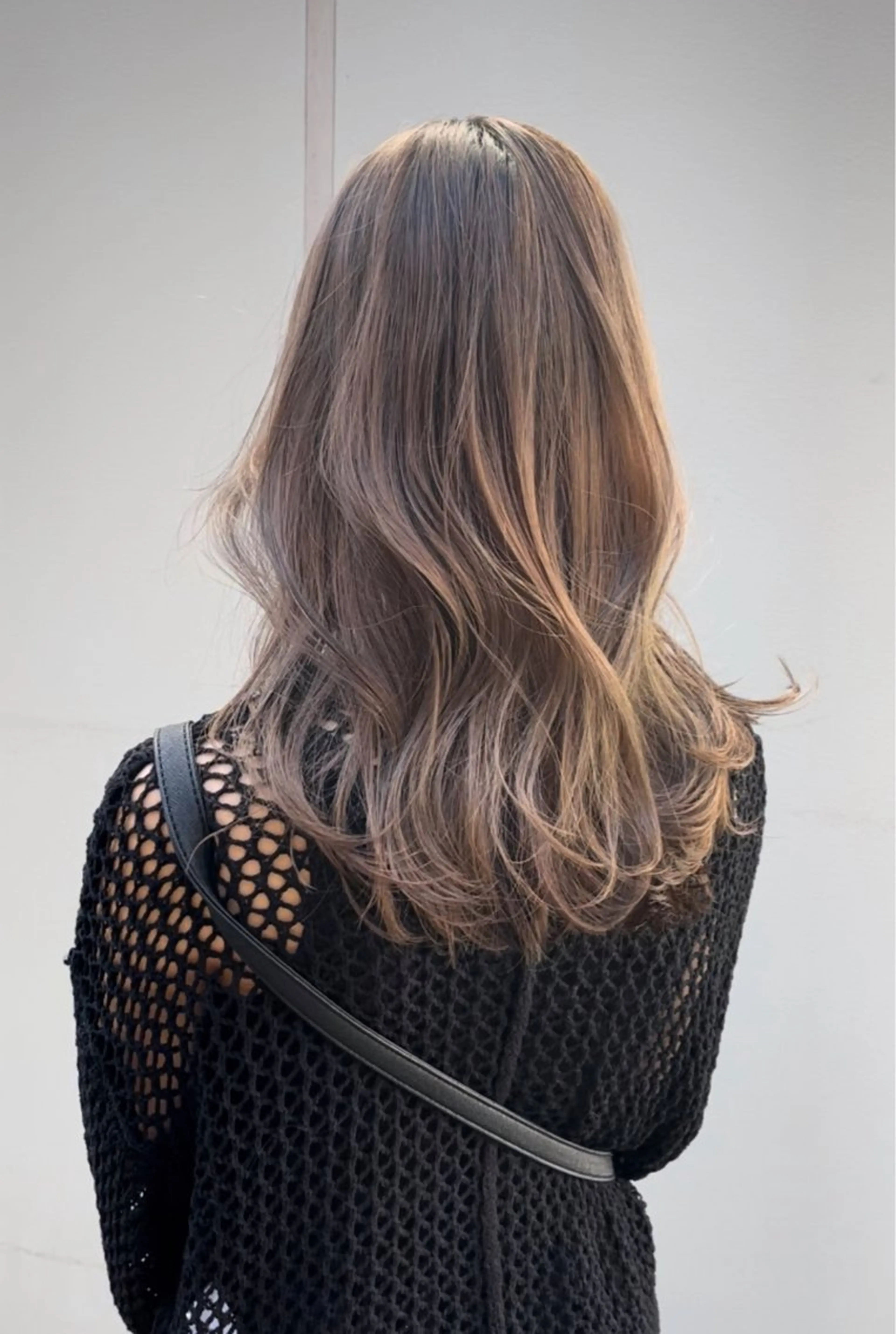 ロング カラー ベージュカラー カット ヘアカラー トリートメント 巻ける髪質改善で美髪 にデザイン✨/よしみのヘアスタイル