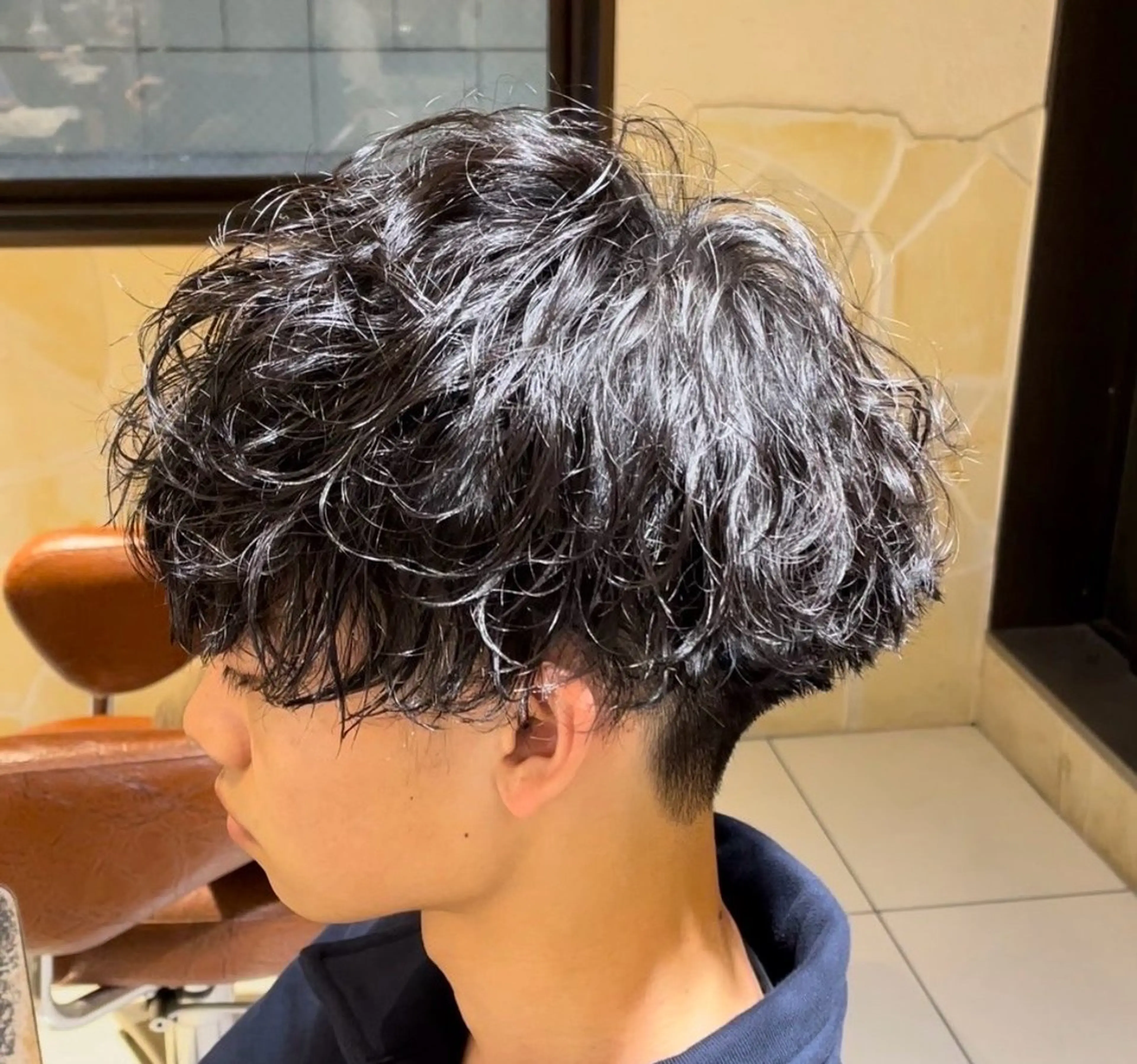 ショート パーマ メンズ 新宿のパーマ職人/ メンズパーマ/石見のヘアスタイル