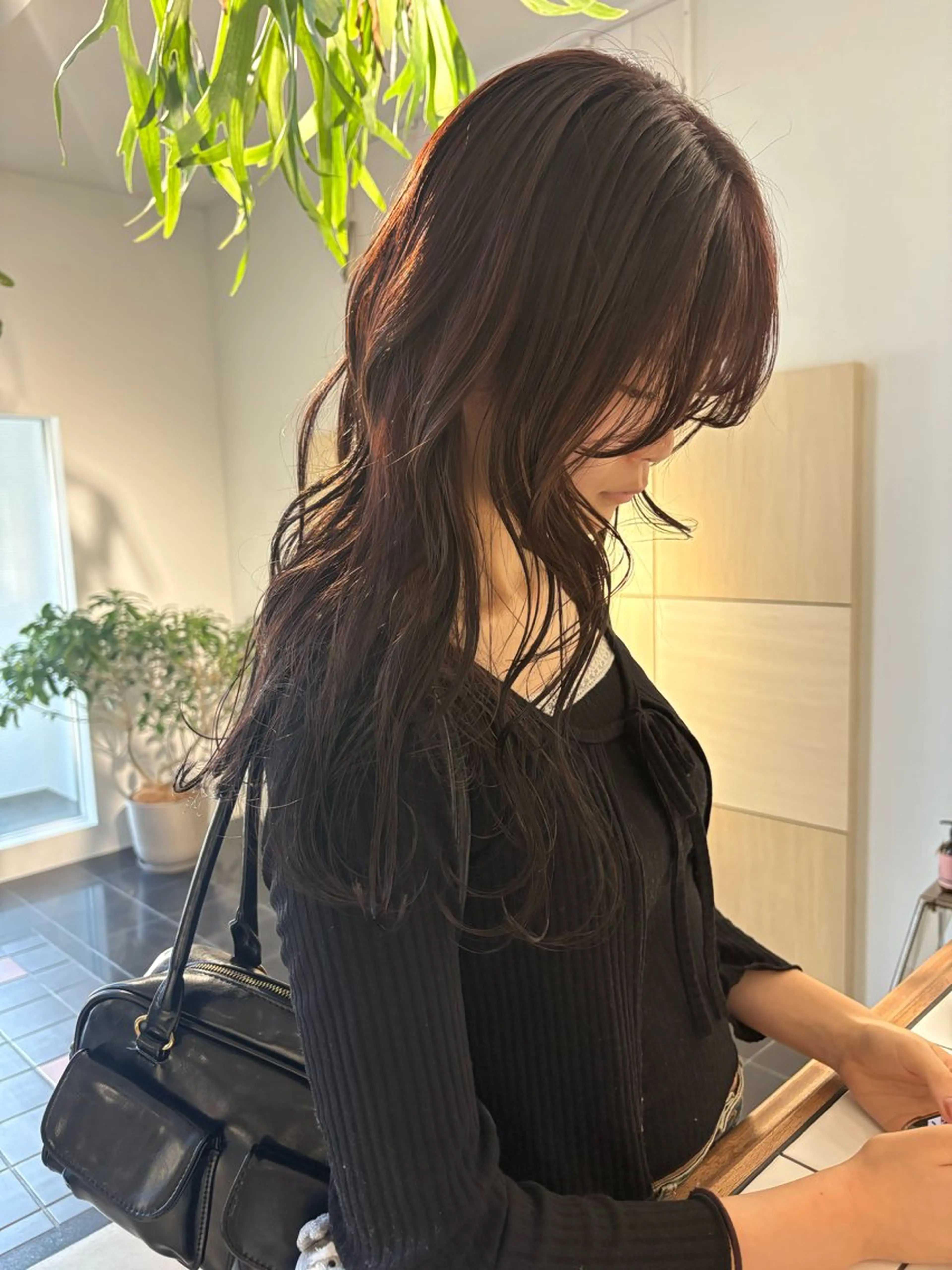 ロング カット ヘアカラー Yui⭐️ 透け感カラーのヘアスタイル