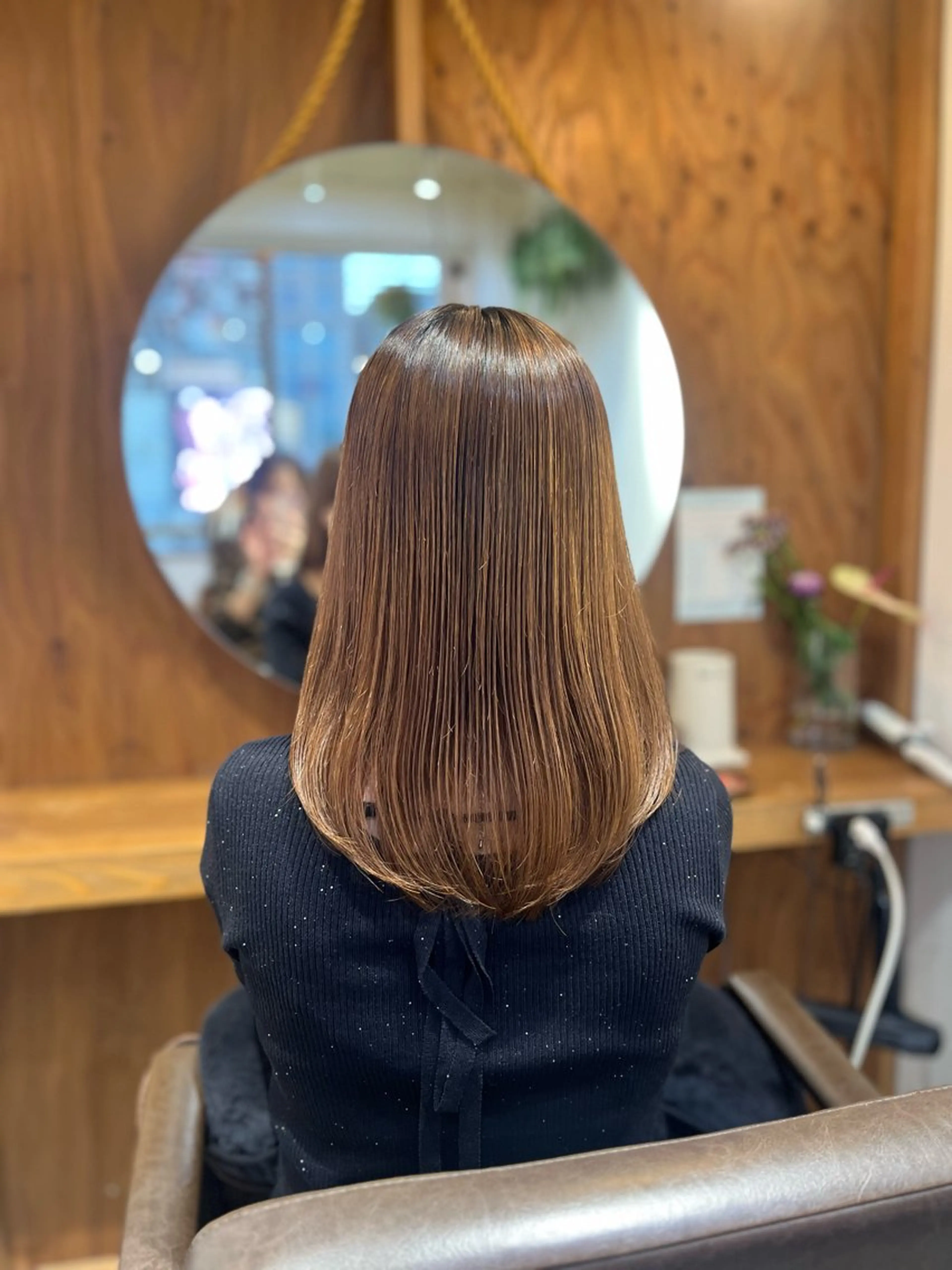 ミディアム カット 縮毛矯正 トリートメント 塩川ももこ/ 自然な縮毛矯正のヘアスタイル