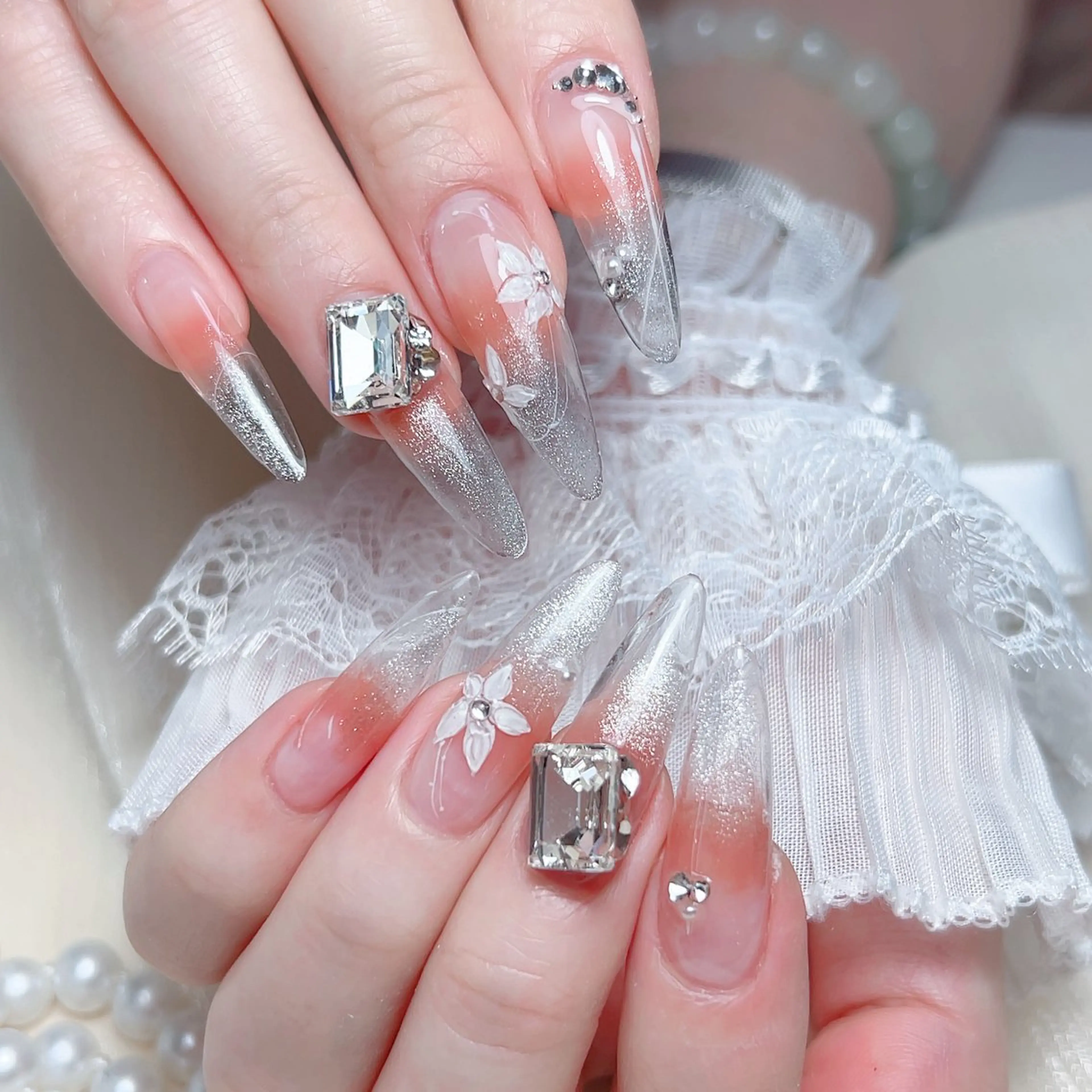 ネイル ハンドネイル M🌷nail 長さだし専門店のネイルデザイン