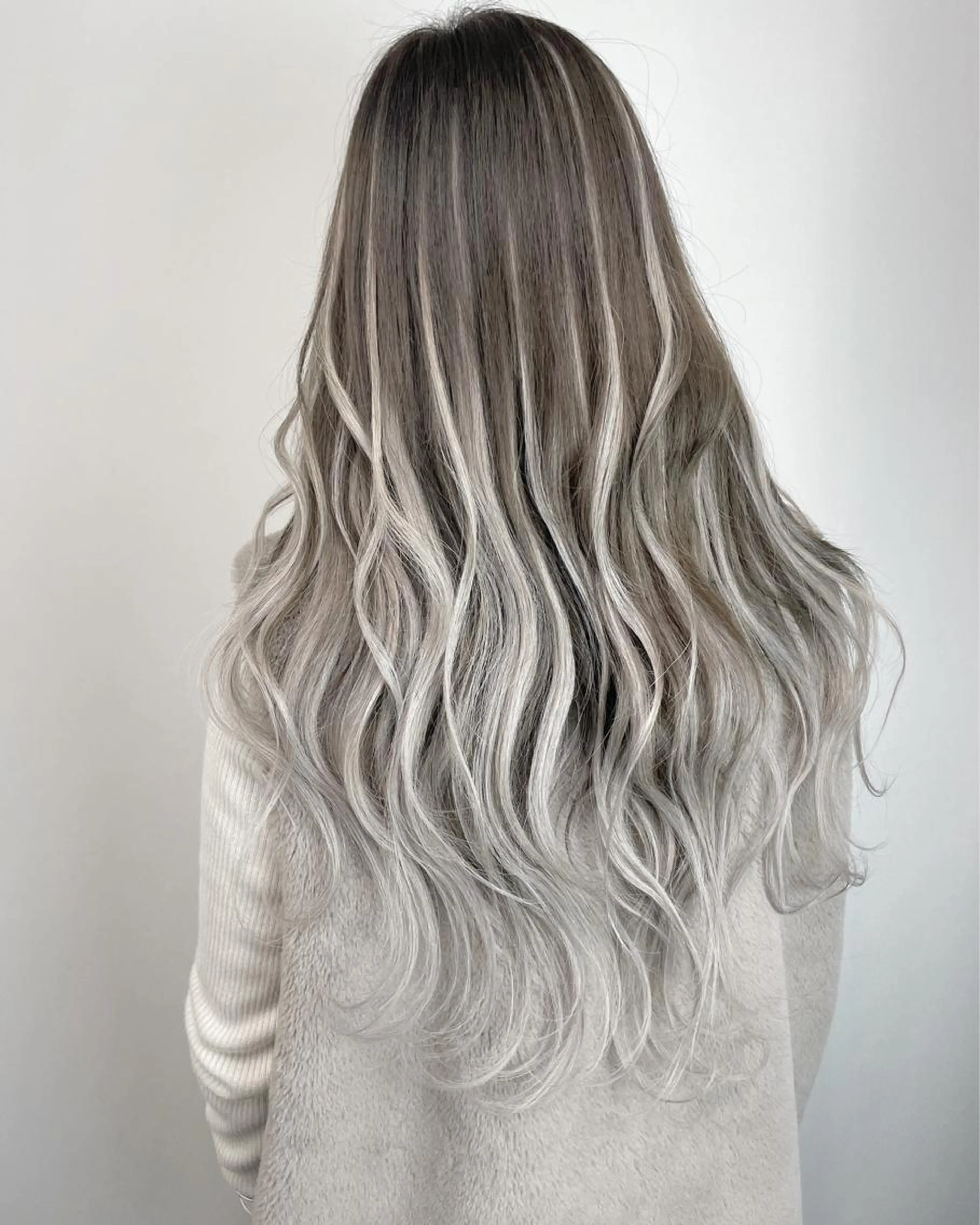 シールエクステ【バージンレミーヘア】1枚400円の写真