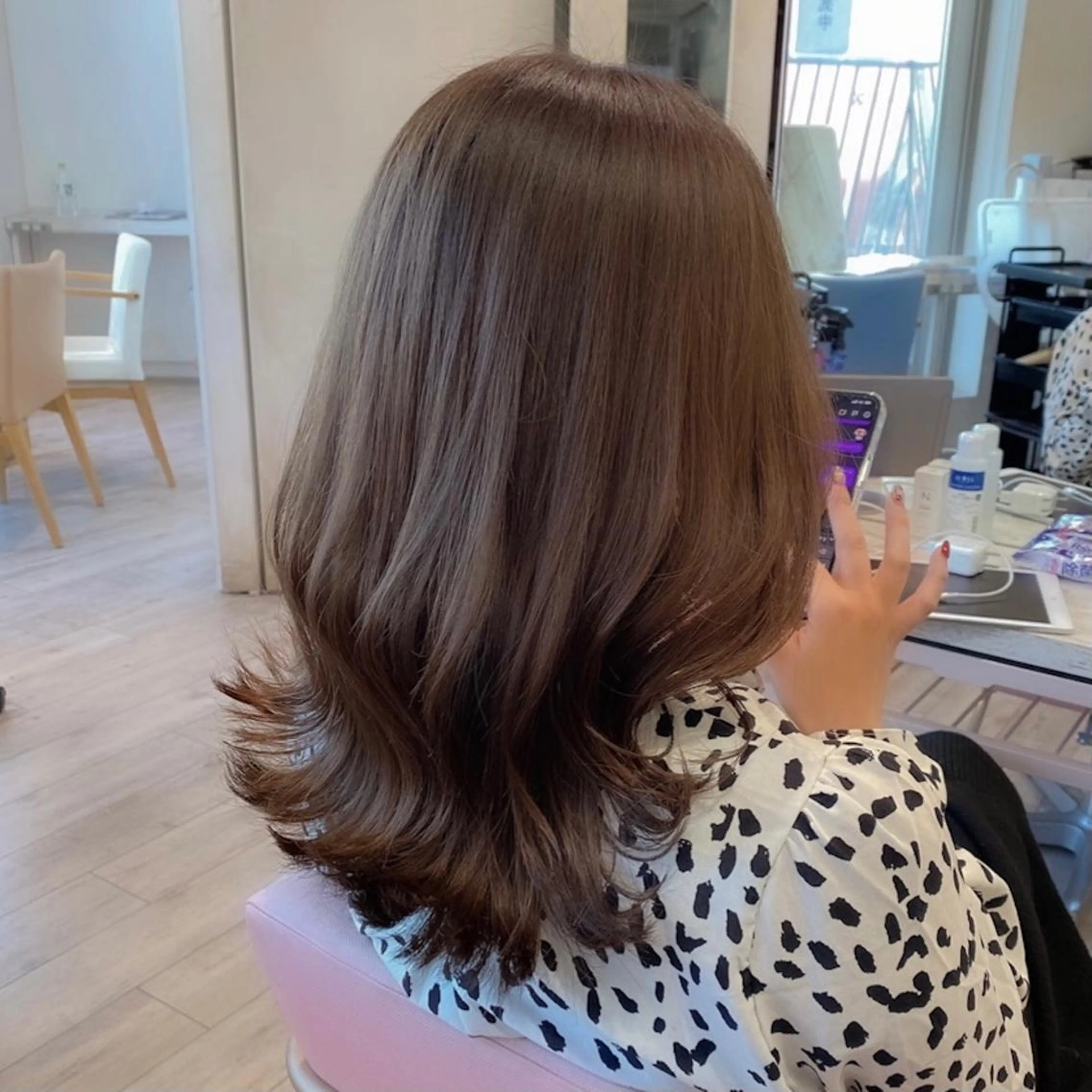 セミロング カラー カット ヘアカラー トリートメント On所属・顔まわりカット🌟 くびれヘア/寺門遥輝のヘアスタイル