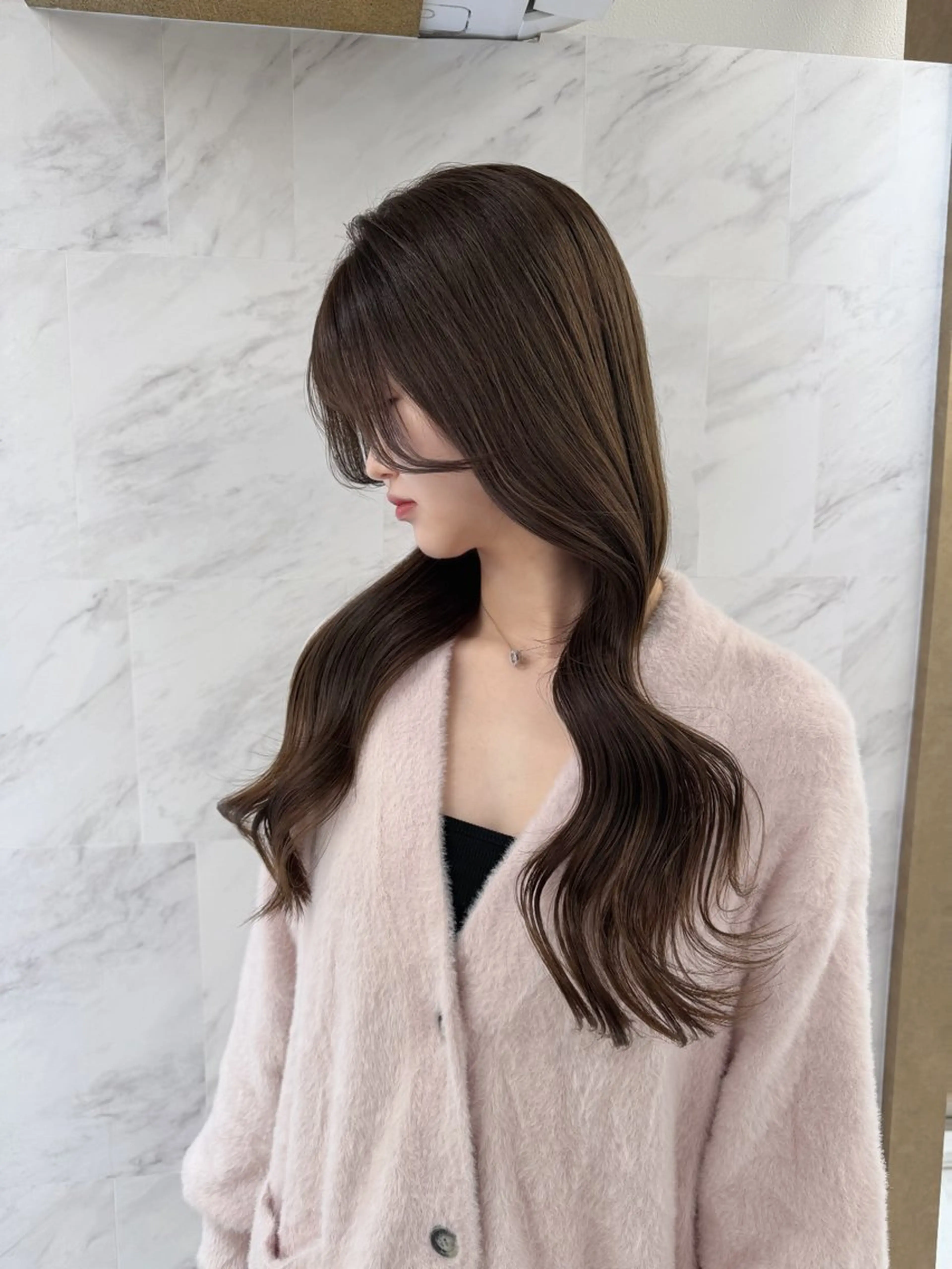 ロング カラー シールエクステ ブリーチ ケアブリーチ ダブルカラー インナーカラー ヘアカラー トリートメント loa所属・🔗透明感カラー🔗 エクステ✂️はるちかのヘアスタイル