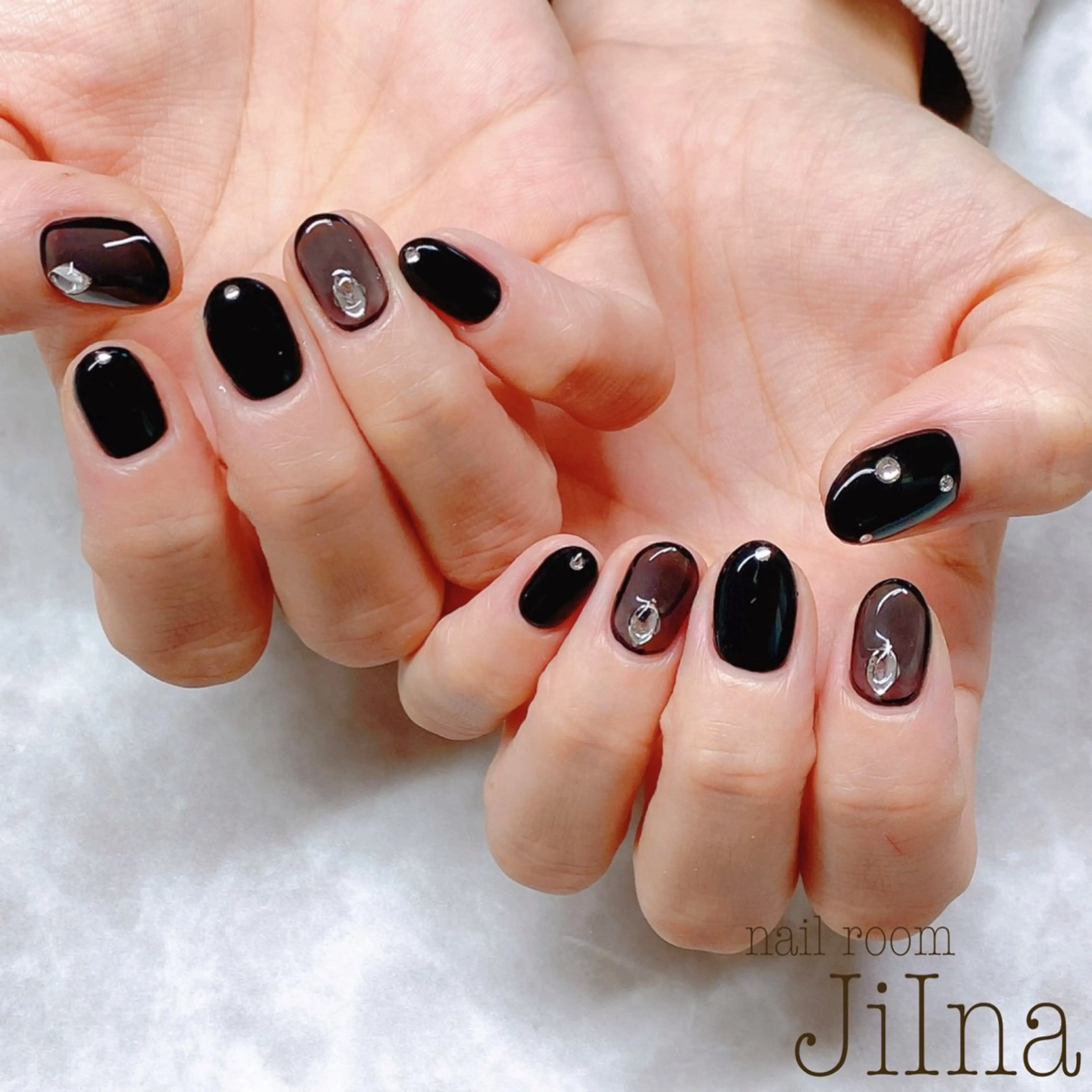 ネイル JiIna nailのネイルデザイン