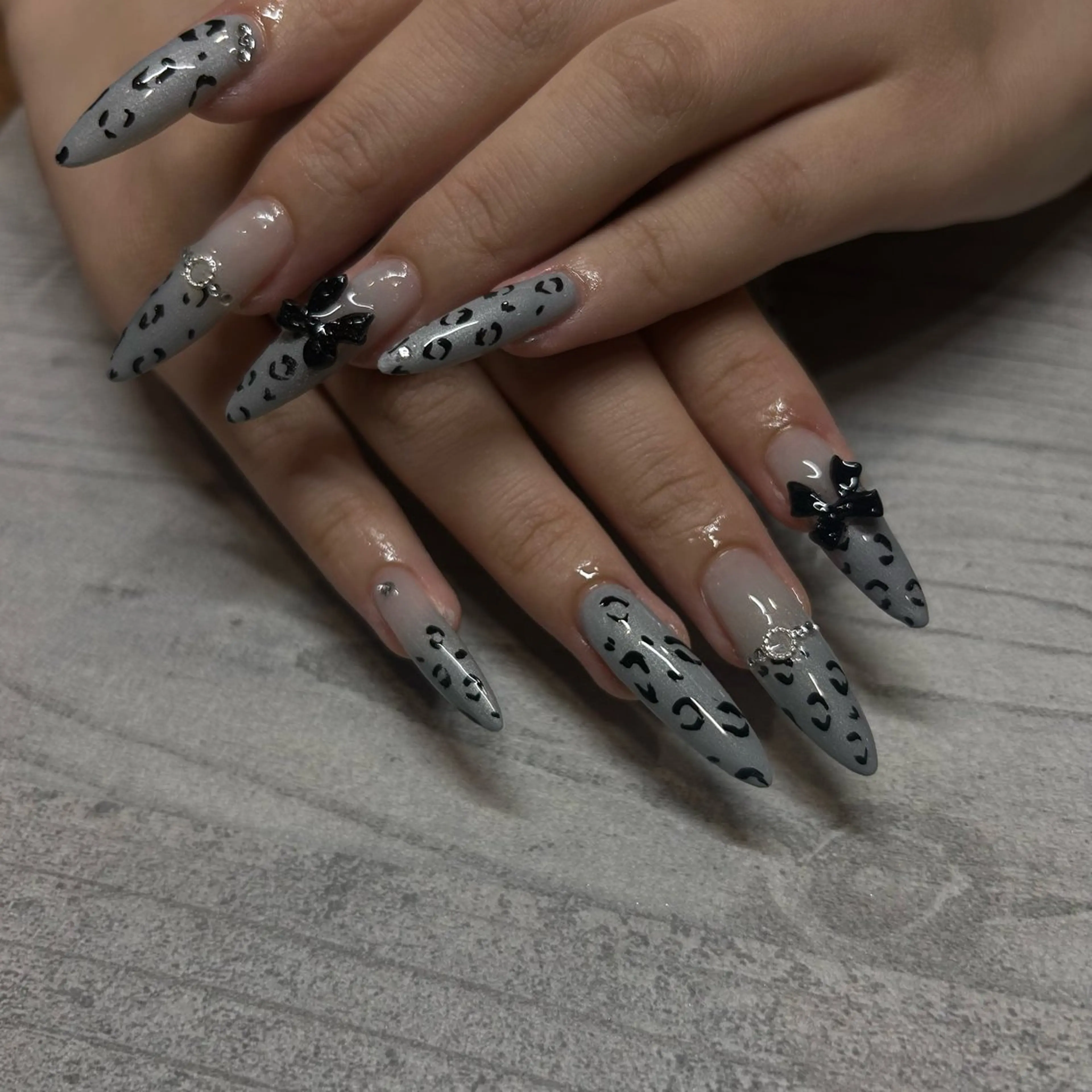 ネイル 持ち込み ハンドネイル Megu 【 cutill 】のネイルデザイン