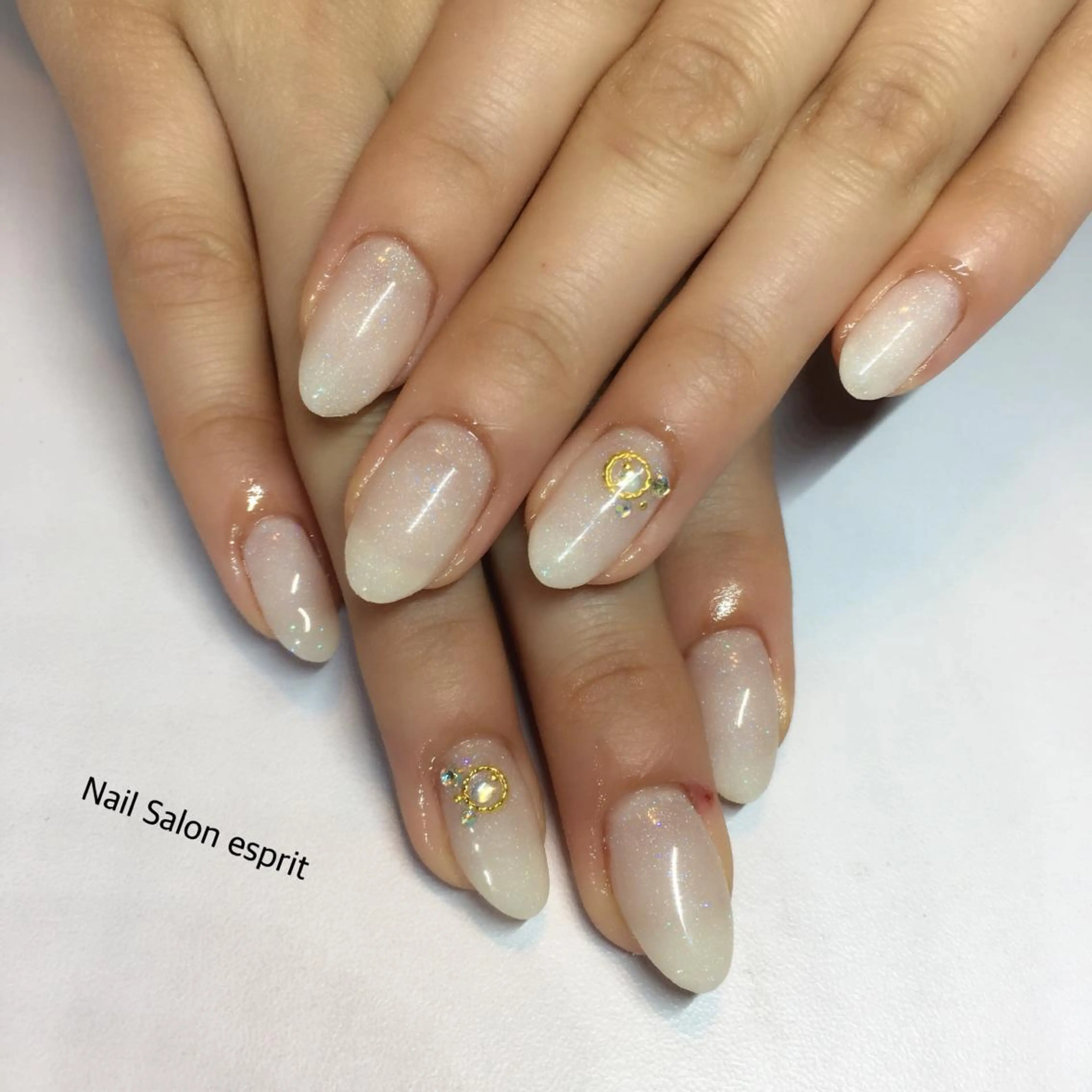 ネイル ストーンネイル Nail Salon espritのネイルデザイン