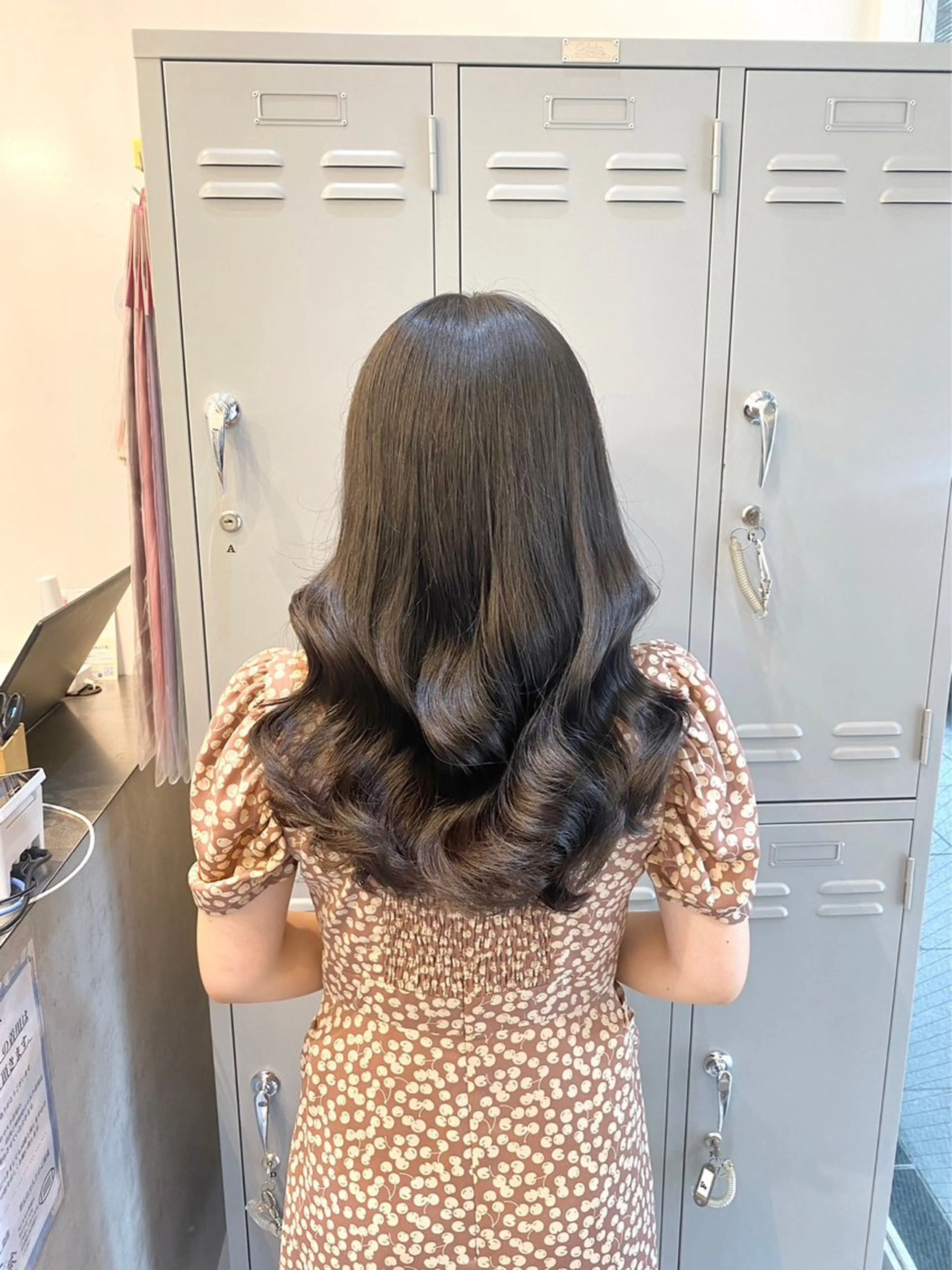 ロング カラー 髪質改善× 白髪ぼかし溝江のヘアスタイル