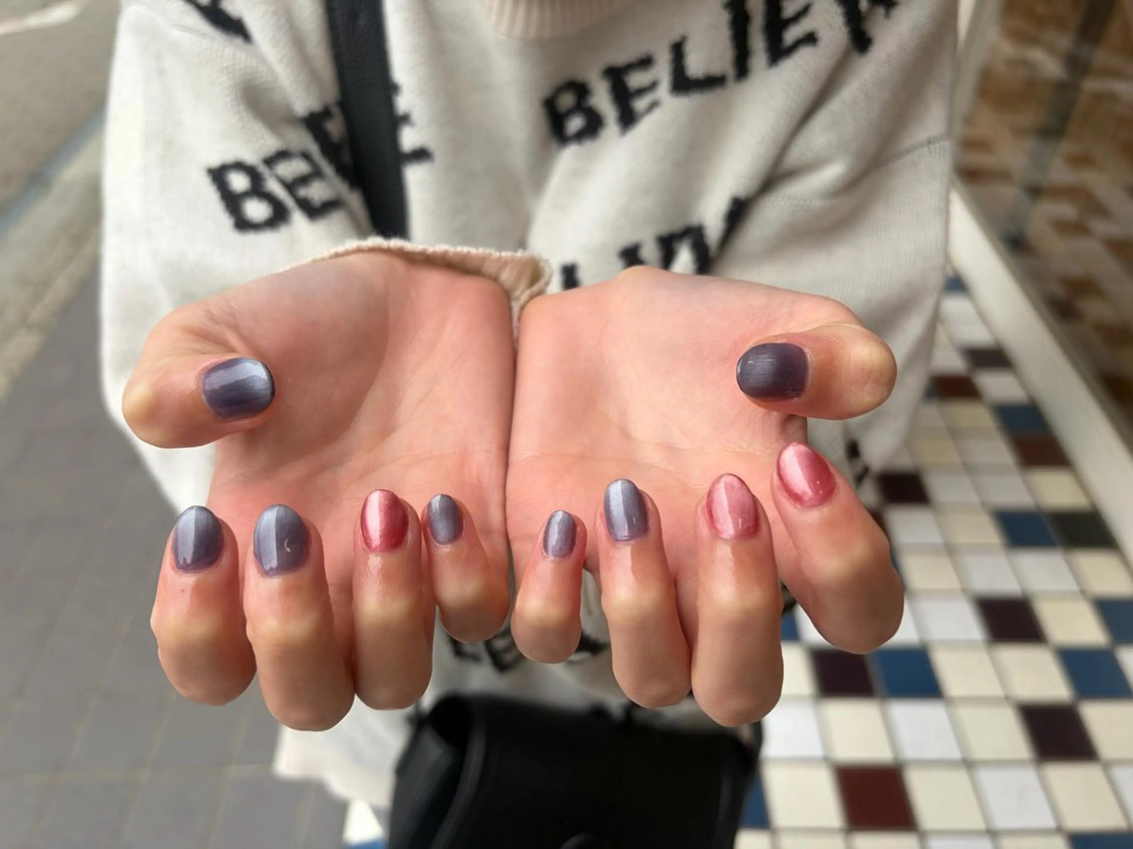 キッズ ネイル マグネットネイル ネイビー 赤色 ハンドネイル ネイルサヴォイ本厚木 ⭐️あんりのネイルデザイン