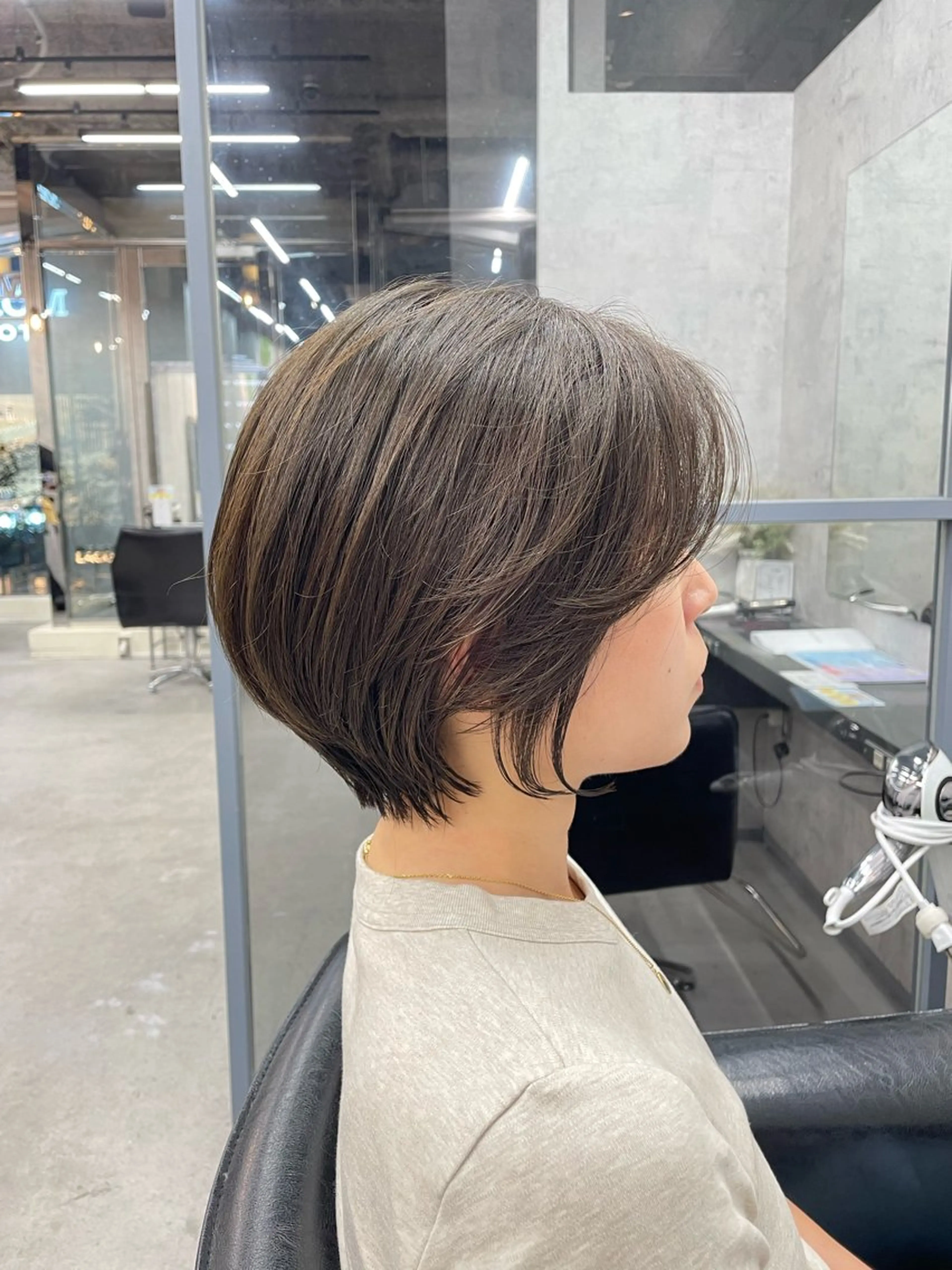 ショート カラー カット ヘアカラー トリートメント レイヤー×顔周 り×髪質改善/MIUのヘアスタイル