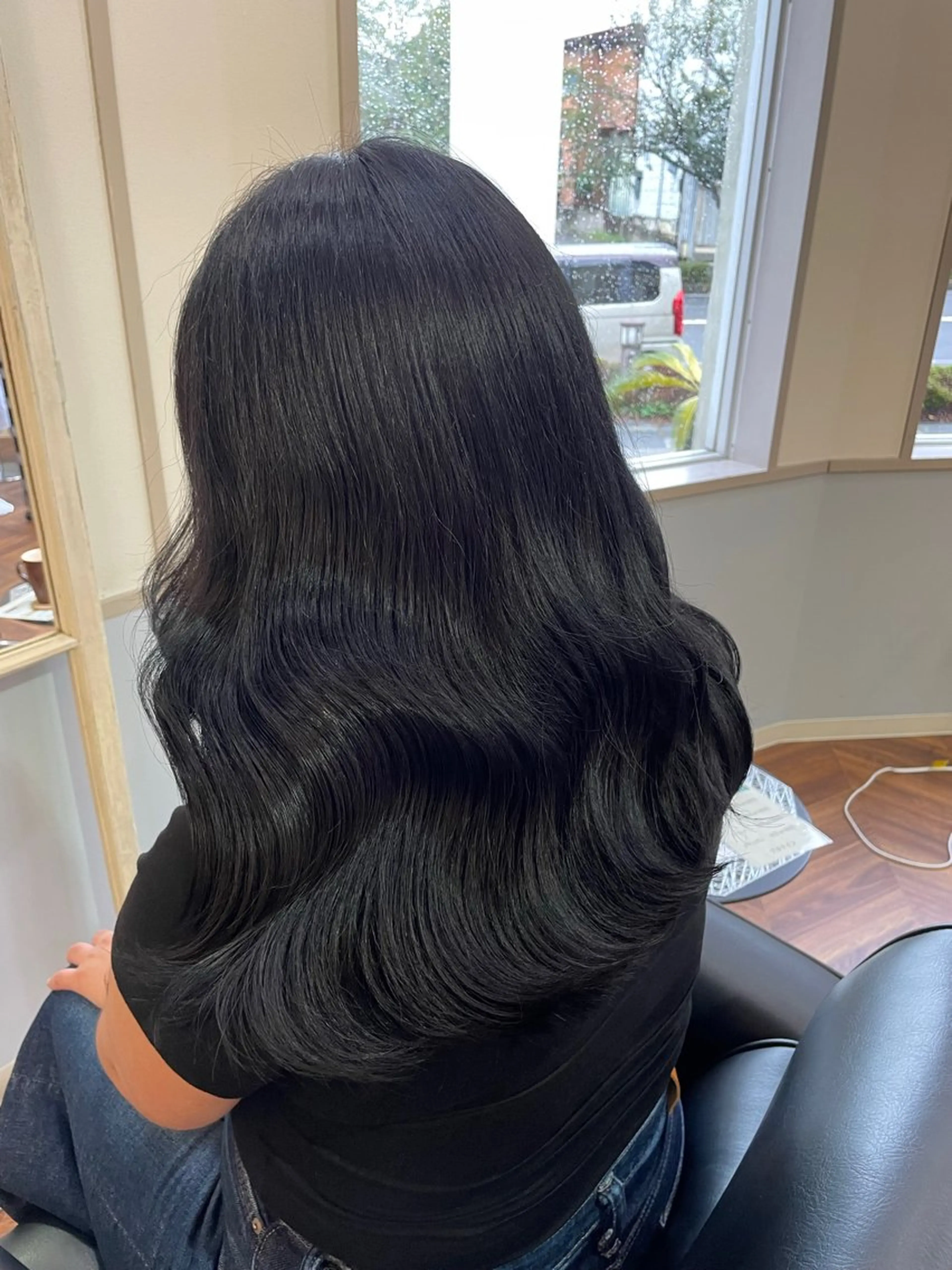 ミディアム カラー 黒髪 韓国風ヘア moe🥣ﾚｲﾔｰ ｶｯﾄ/透明感ｶﾗｰのヘアスタイル