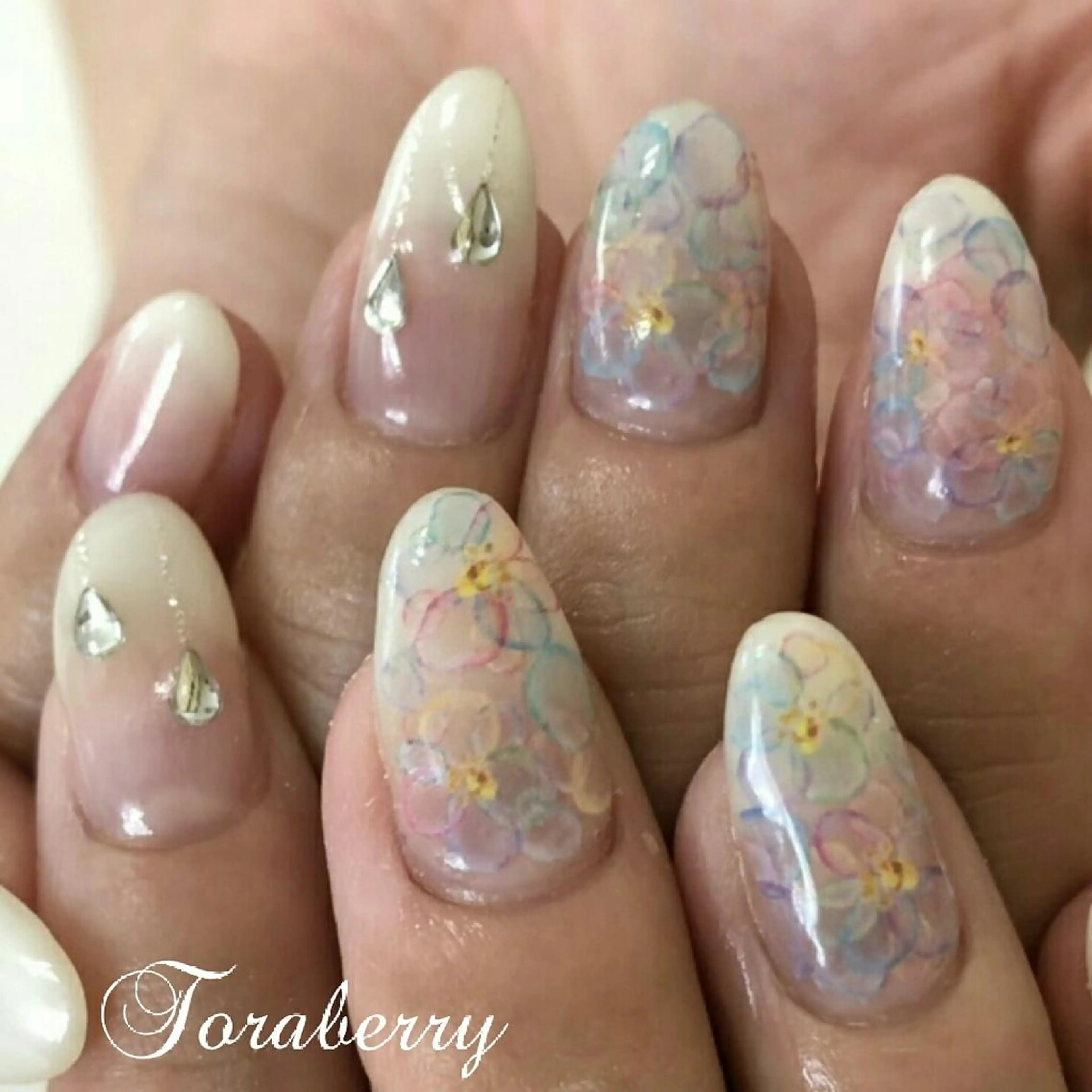 ネイル ハンドネイル ネイリスト なつみのネイルデザイン