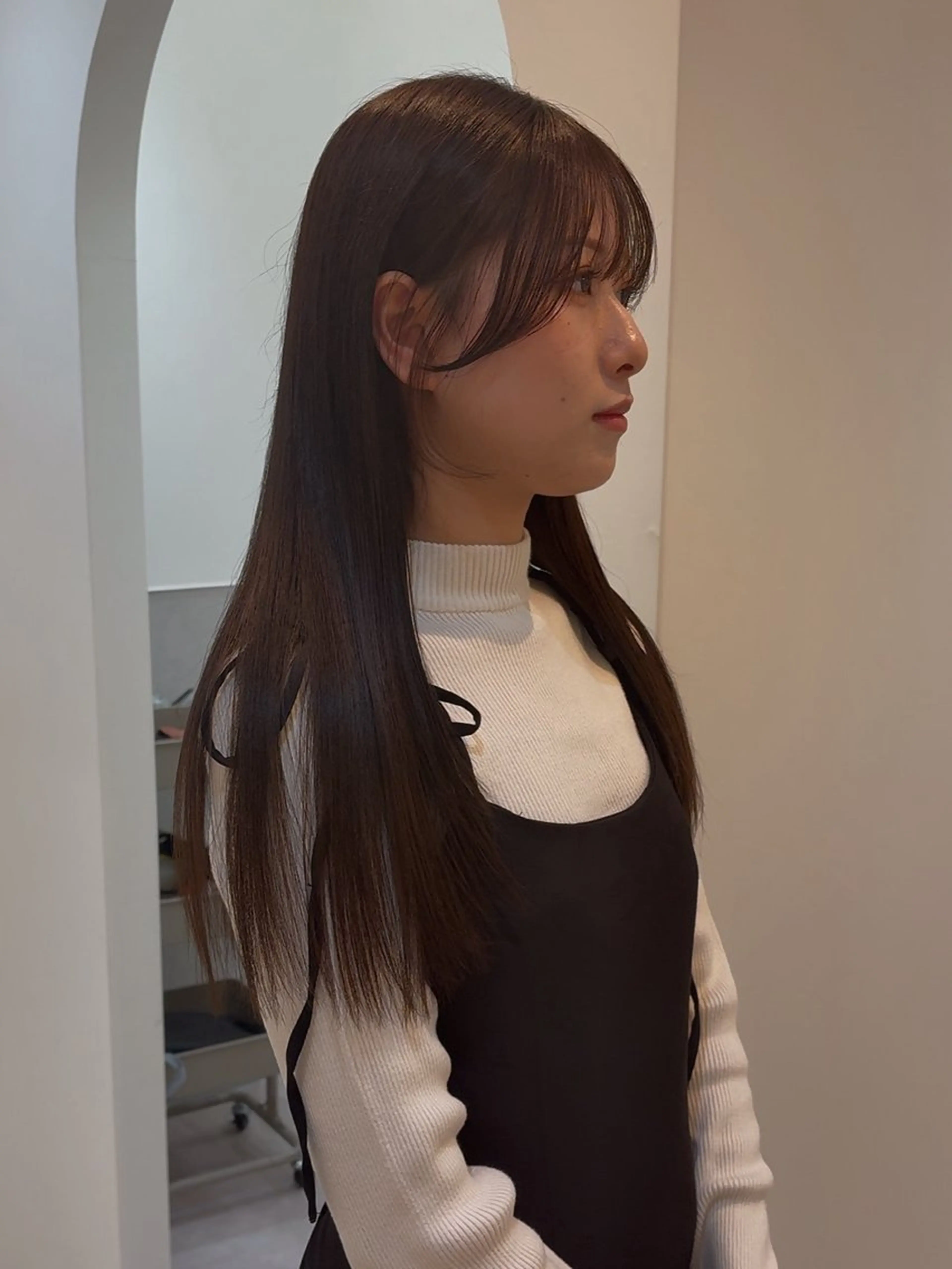 セミロング カラー 韓国風ヘア レイヤーカット 韓国🇰🇷レイヤー 似合わせ顔まわりのヘアスタイル