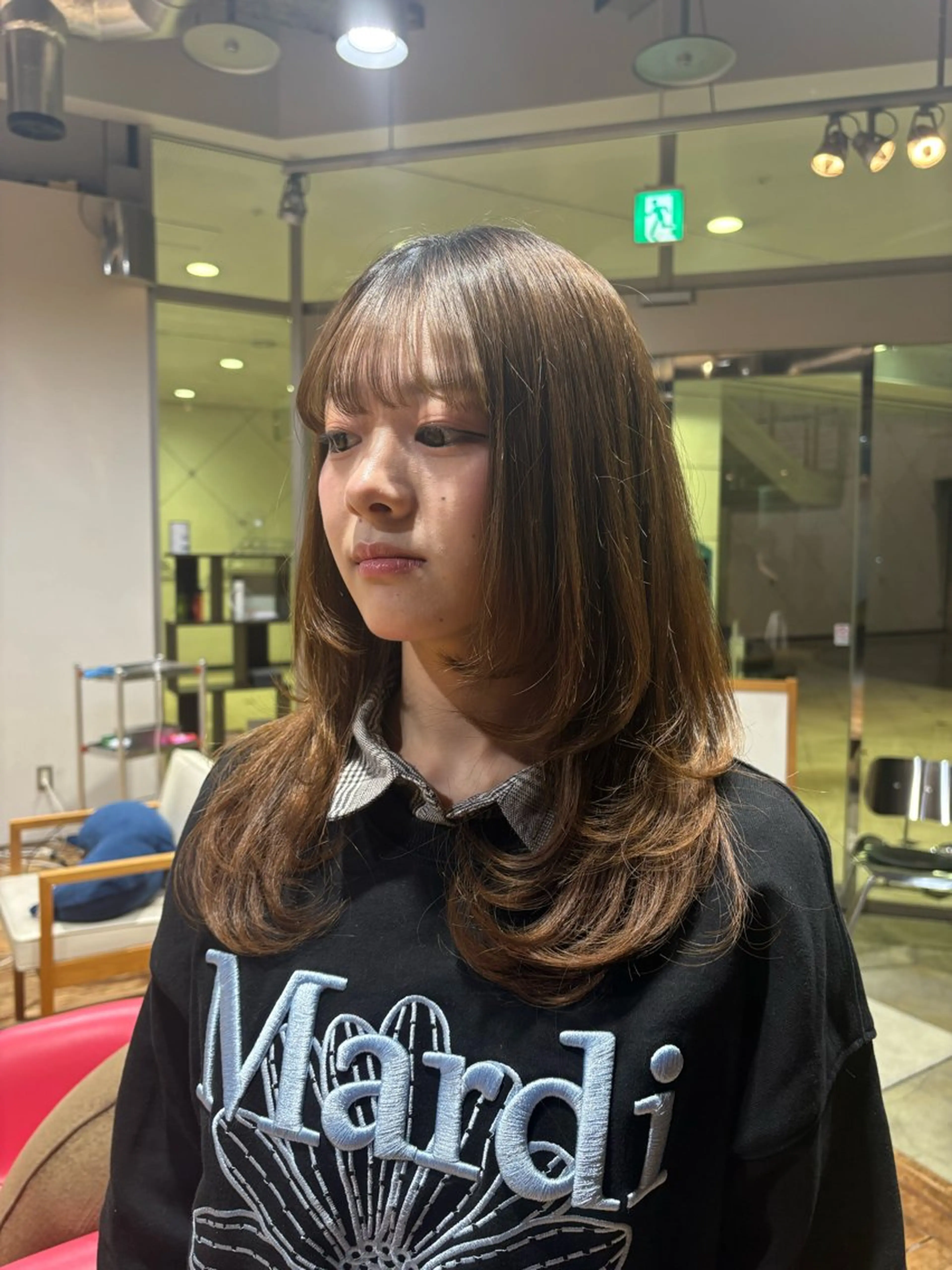 ロング くびれヘア レイヤーカット ロング 小顔カット 冨田 昌亮のヘアスタイル