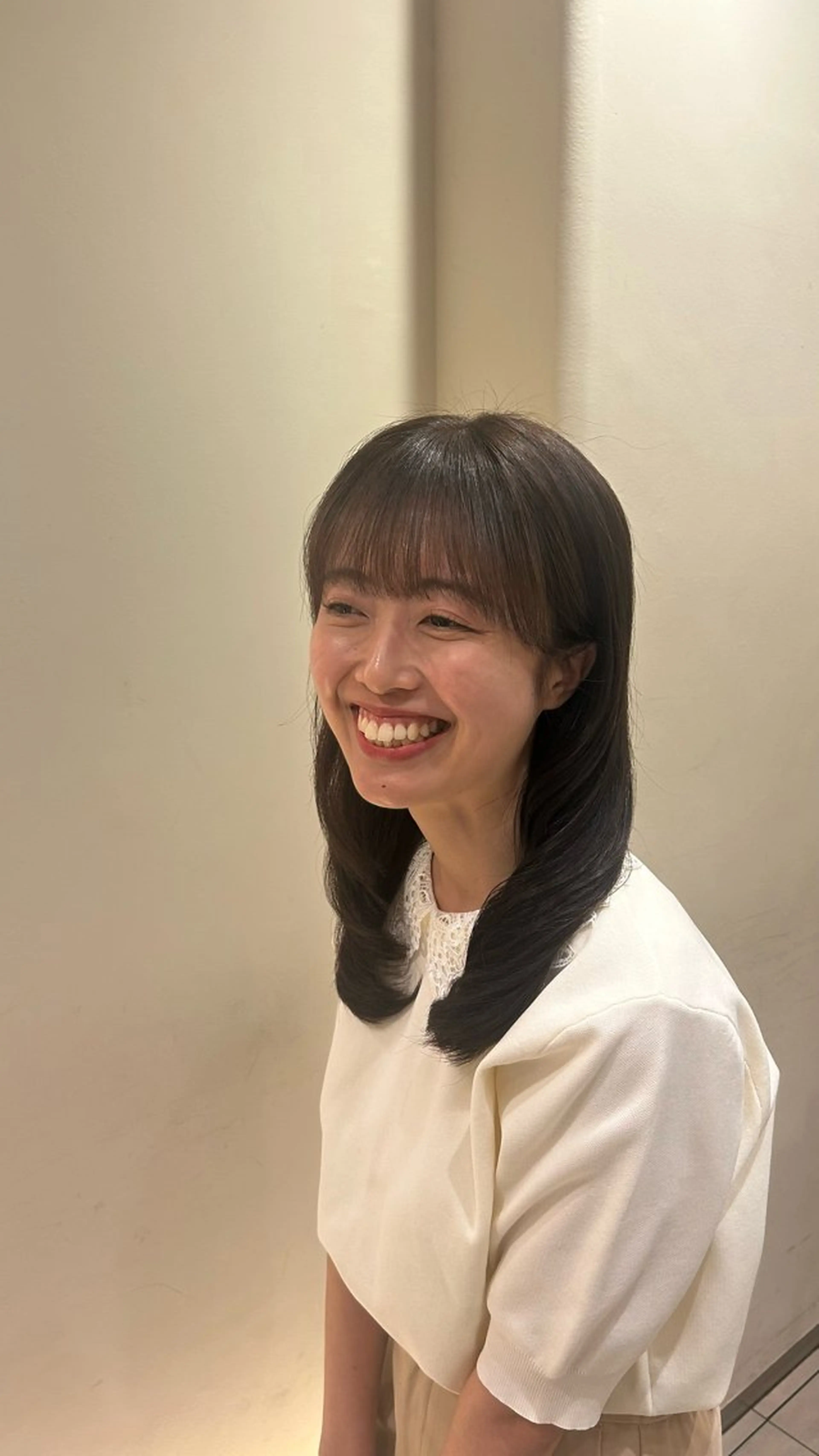 ミディアム カラー ブラウンカラー カット ヘアカラー 位田 結実のヘアスタイル