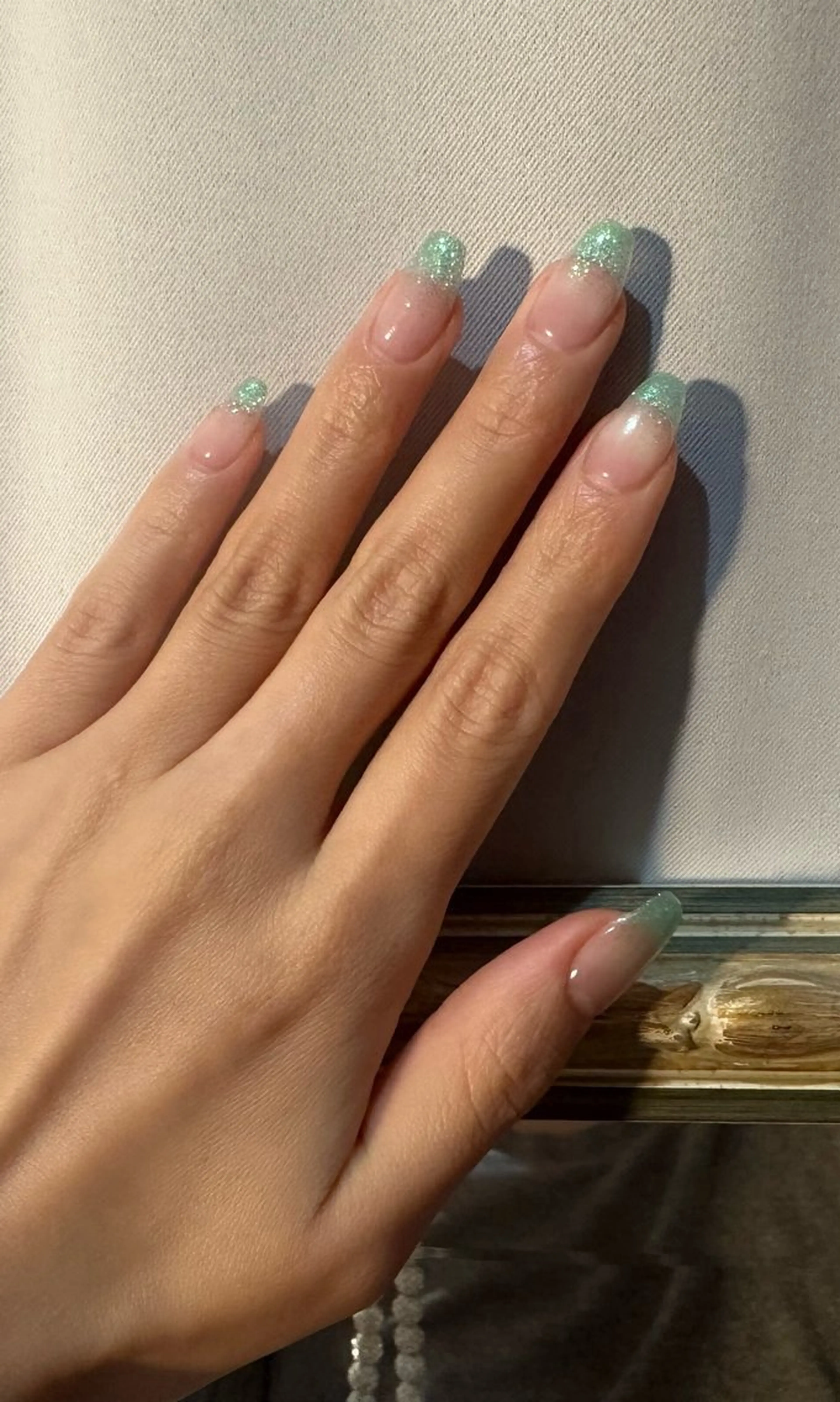 ネイル ラメ(グリッター) MAXKELLY AIのネイルデザイン