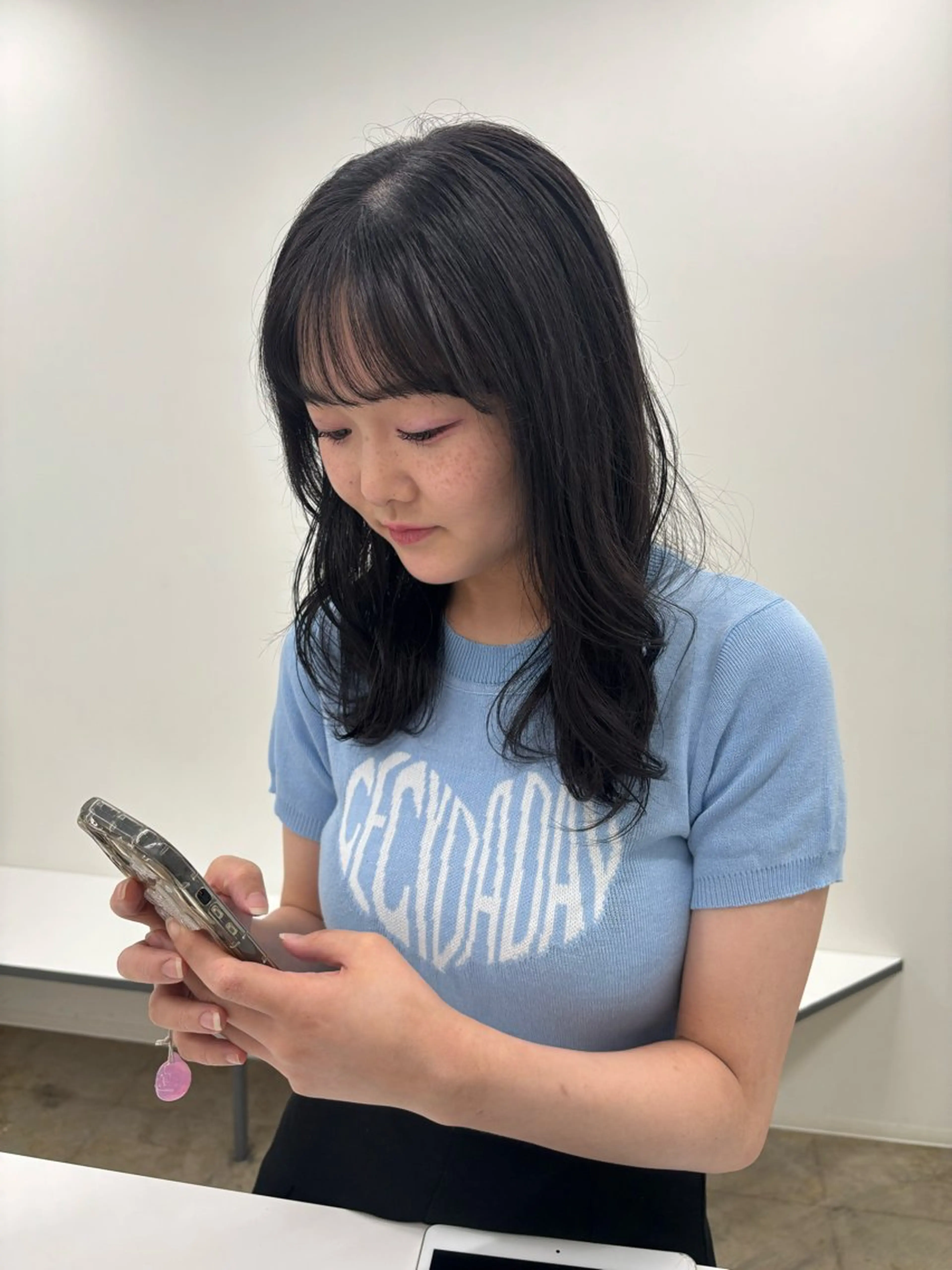 セミロング 工藤 璃乃のヘアスタイル