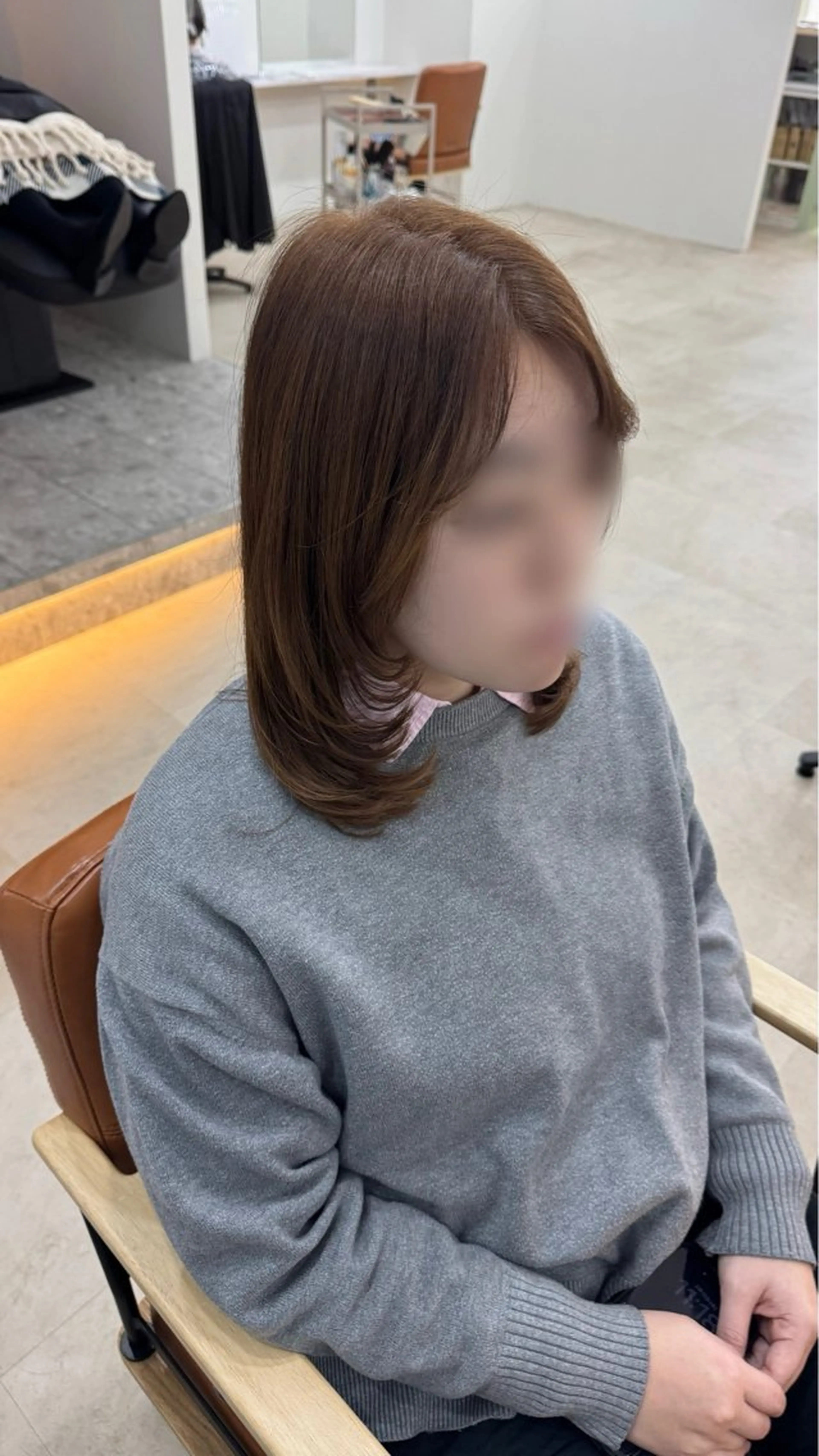 ミディアム レイヤーカット Angelica Hinaのヘアスタイル