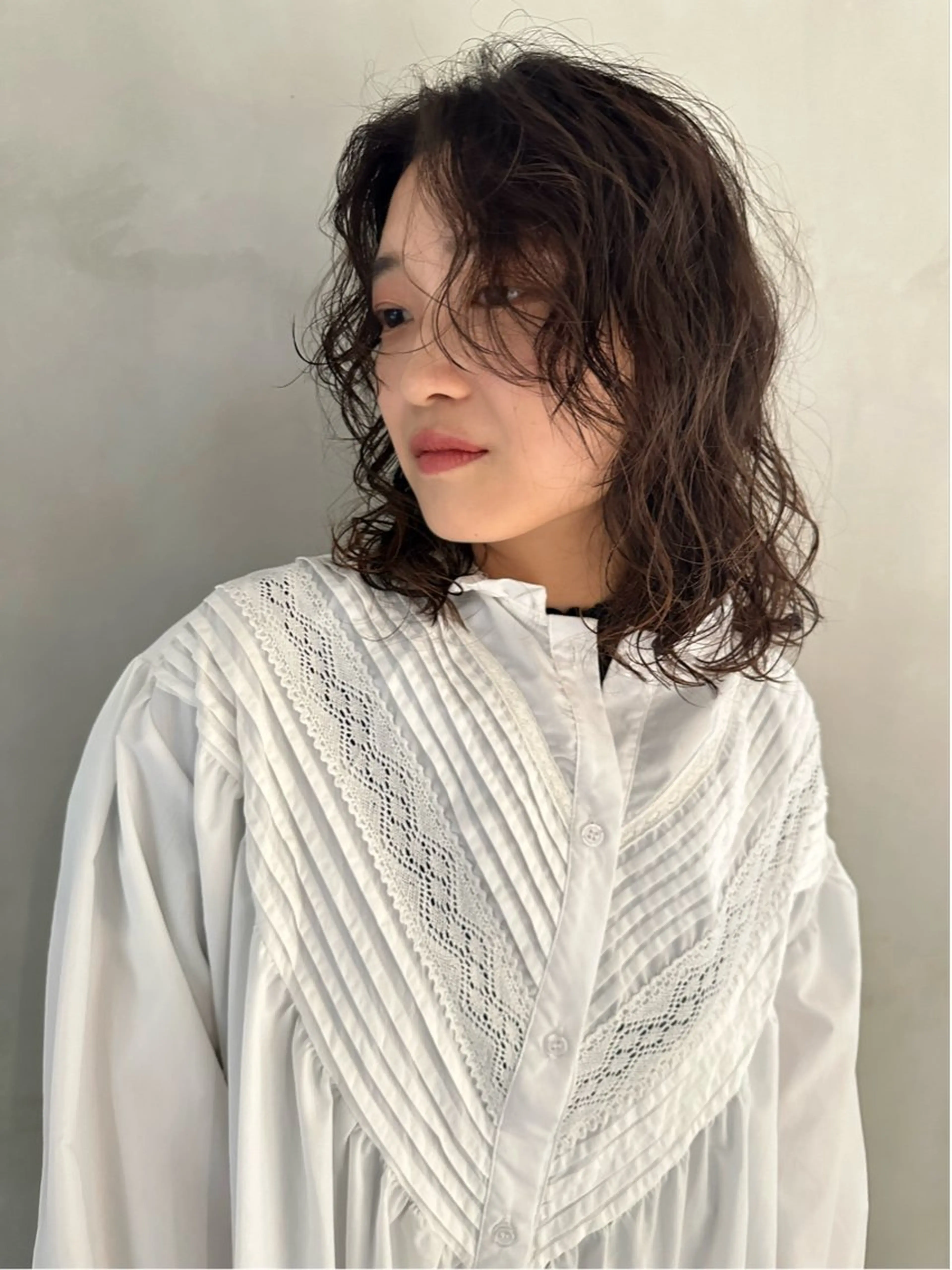 ミディアム パーマ 瓜谷 亮磨のヘアスタイル