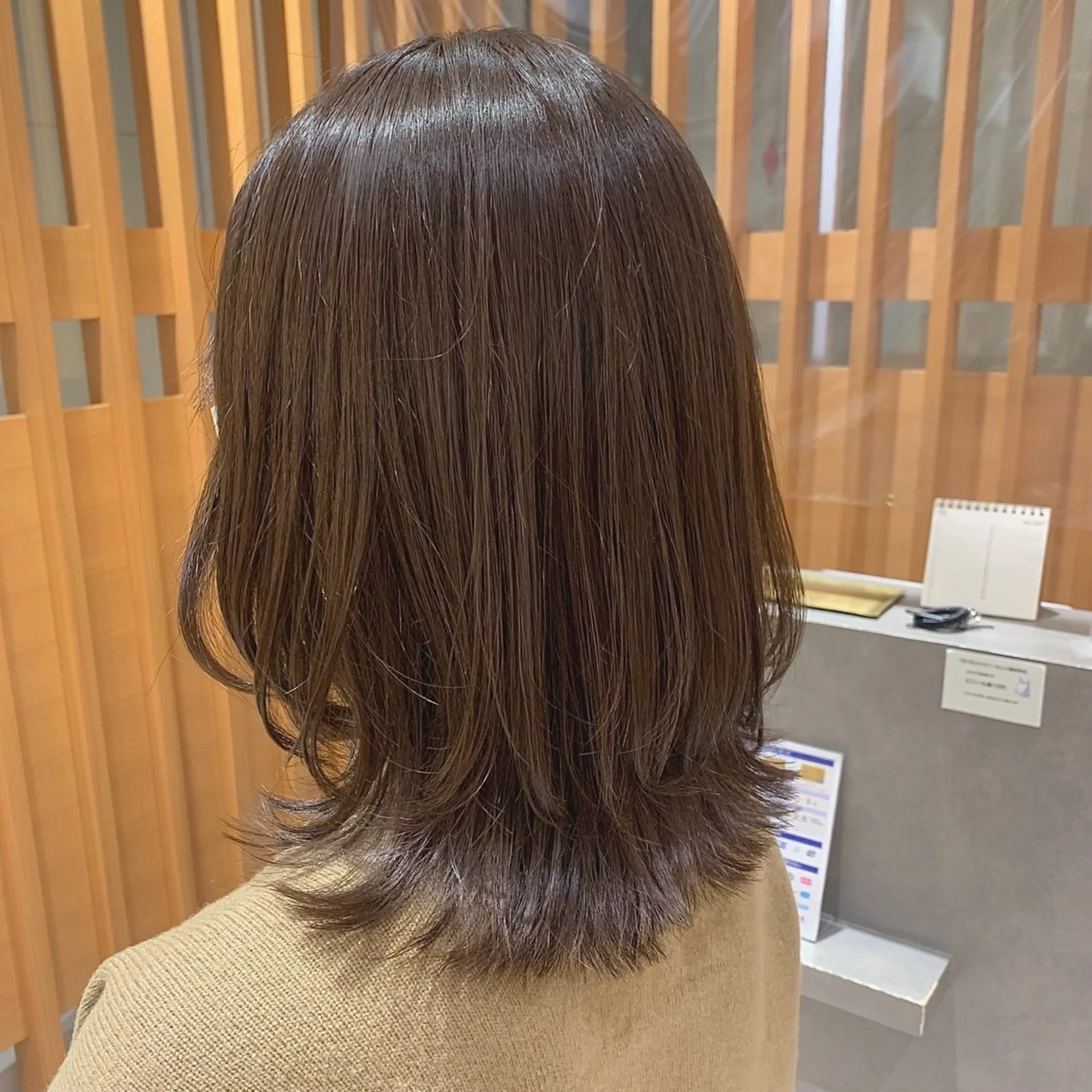 ミディアム トリートメント 💎ツヤ髪ストレート カラー💎かのんのヘアスタイル