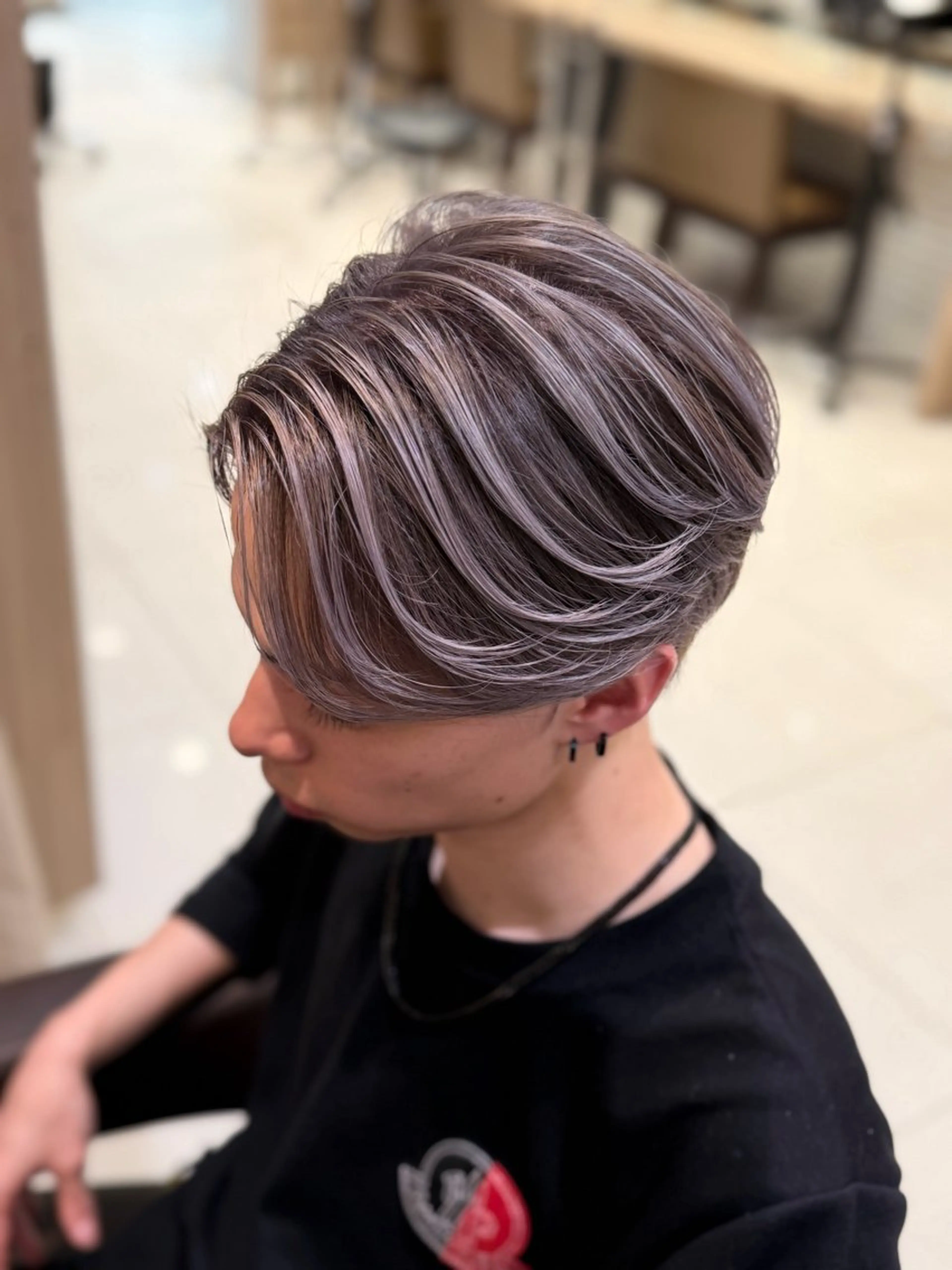 ショート カラー メンズ メンズバレイヤージュ メンズブリーチ バレイヤージュ ブリーチ レイヤーカット カット ヘアカラー ブリーチ/パーマ 縮毛/レイヤーaoiのヘアスタイル