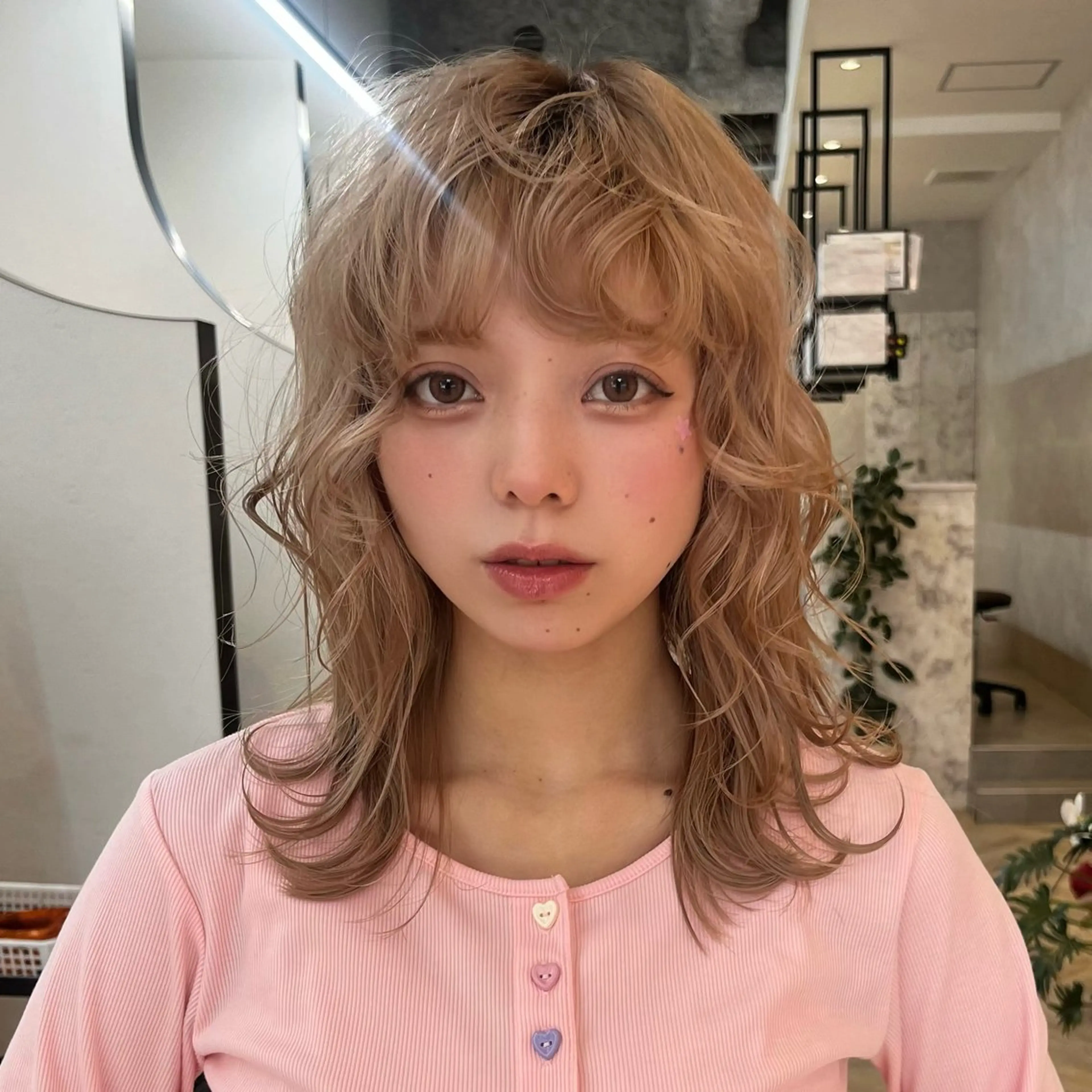 ミディアム カラー 柔らかい艶暖色 レイヤー🫧姫汝のヘアスタイル