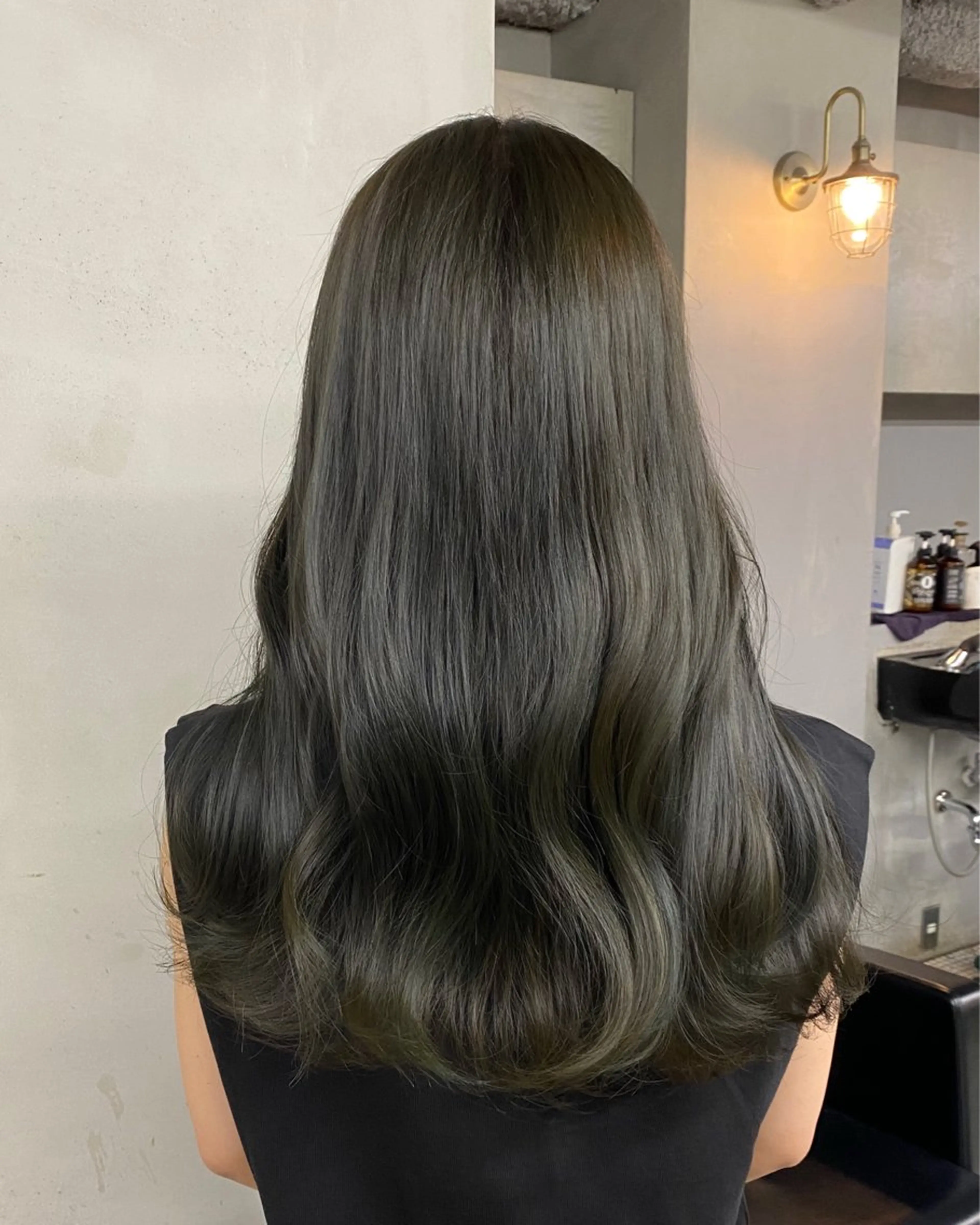 ロング カラー カット ヘアカラー トリートメント ヘアセット 新宿/韓国ヘア/ 髪質改善ストレートのヘアスタイル