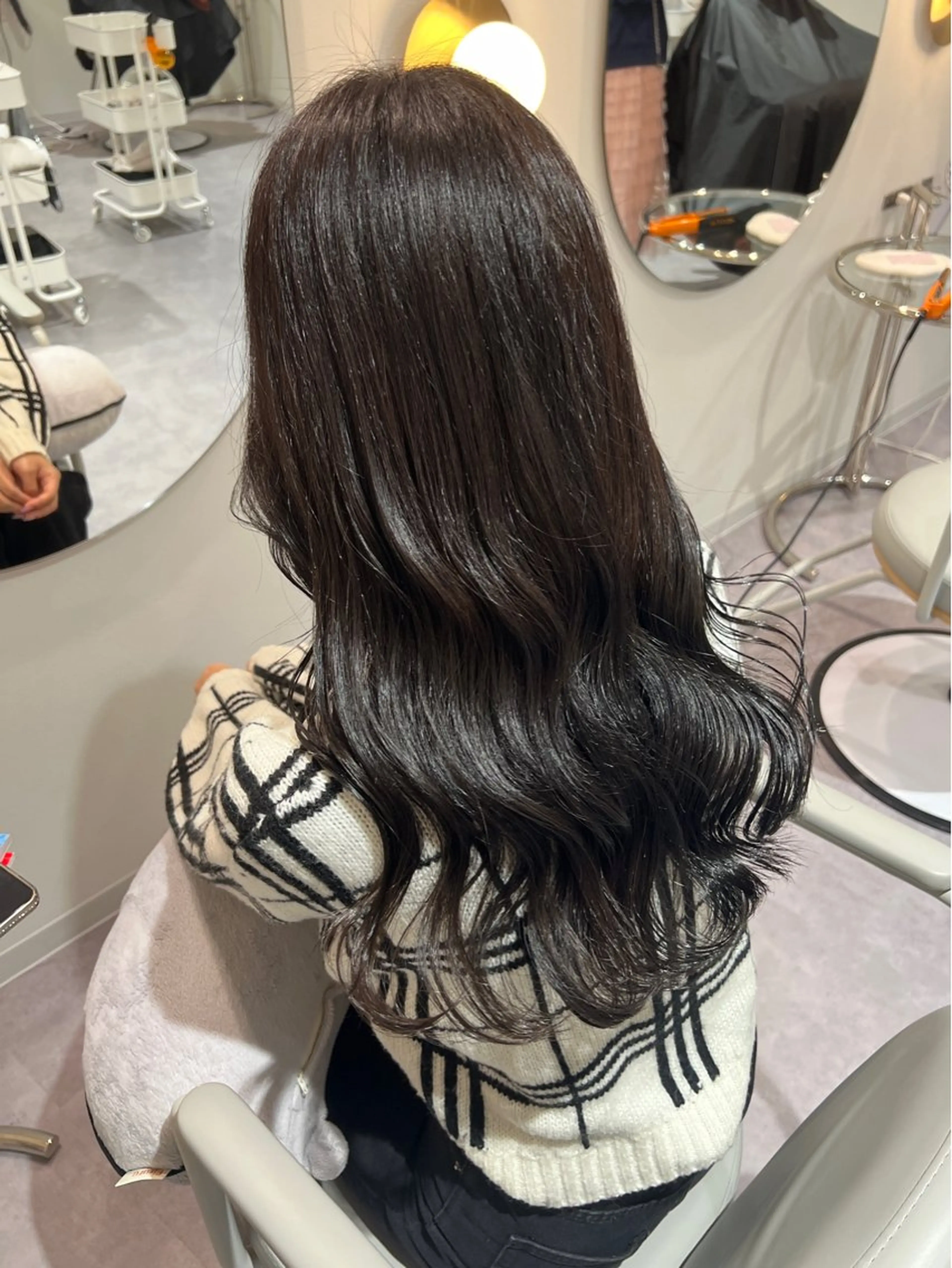 ロング ヘアカラー トリートメント 美髪✨艶髪✨髪質改善 カラー特化🌙鈴屋和のヘアスタイル