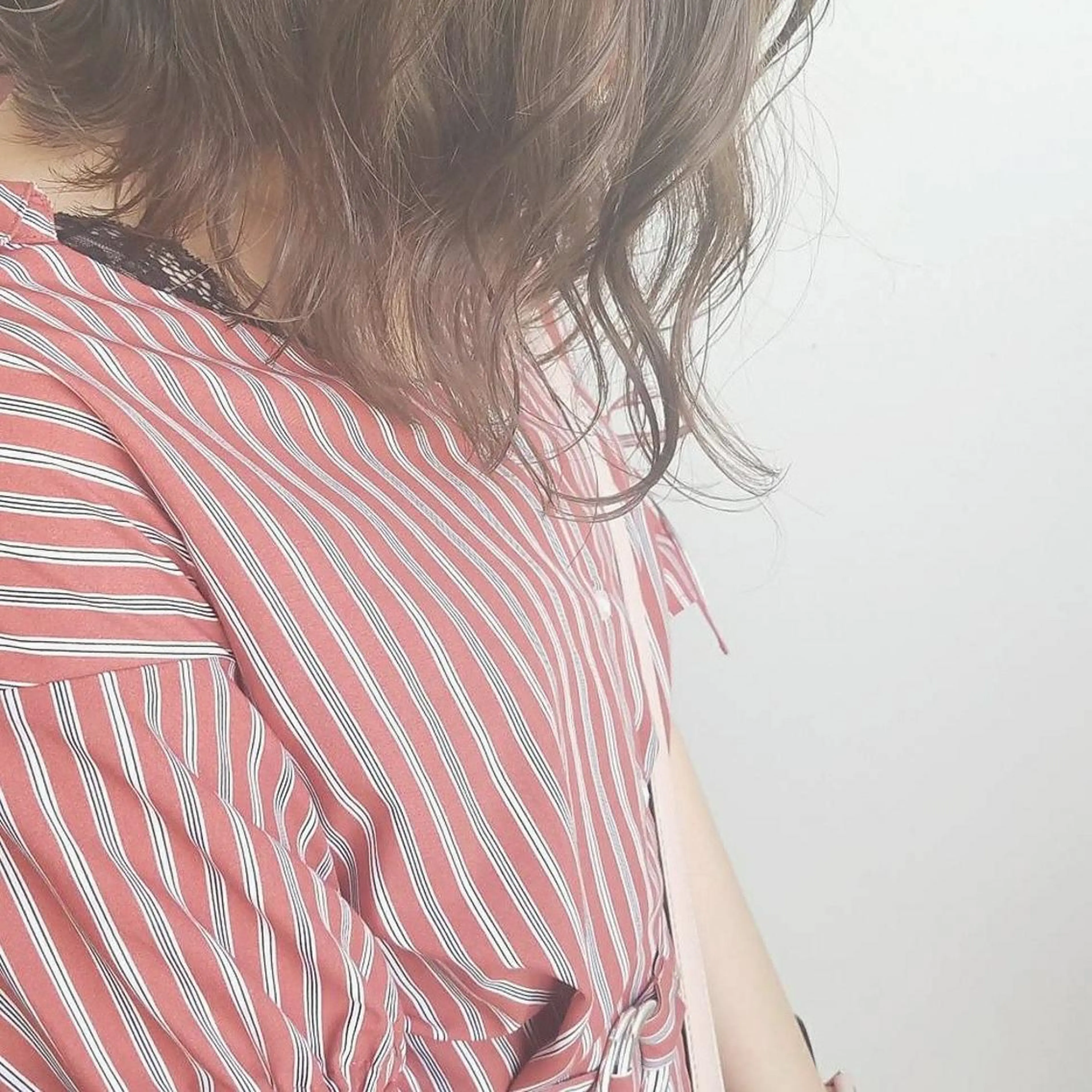 ミディアム カラー ベージュカラー ボブ iplus まつげ、眉毛、耳つぼのマツエク・マツパデザイン