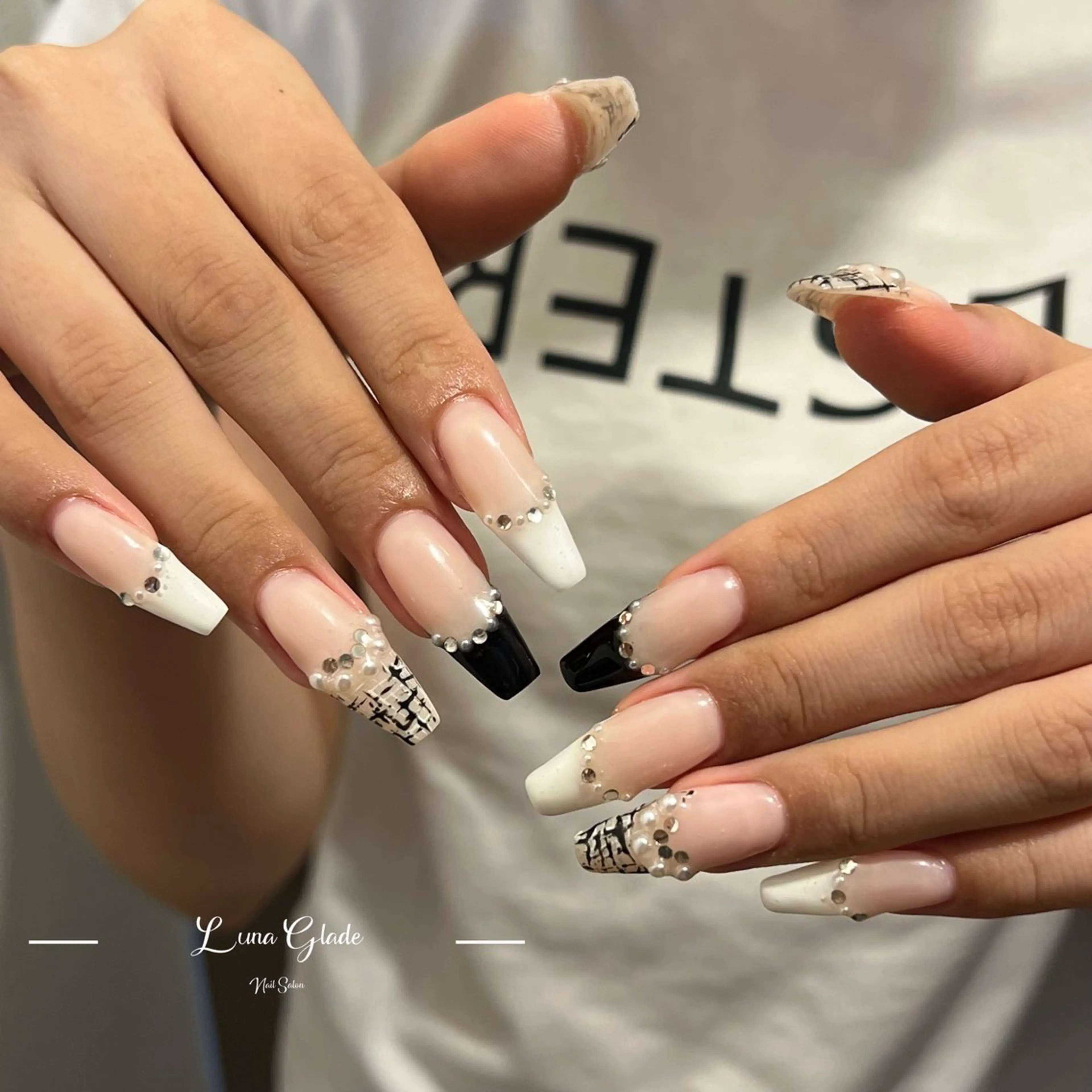 ネイル ハンドネイル Luna Gladeのネイルデザイン