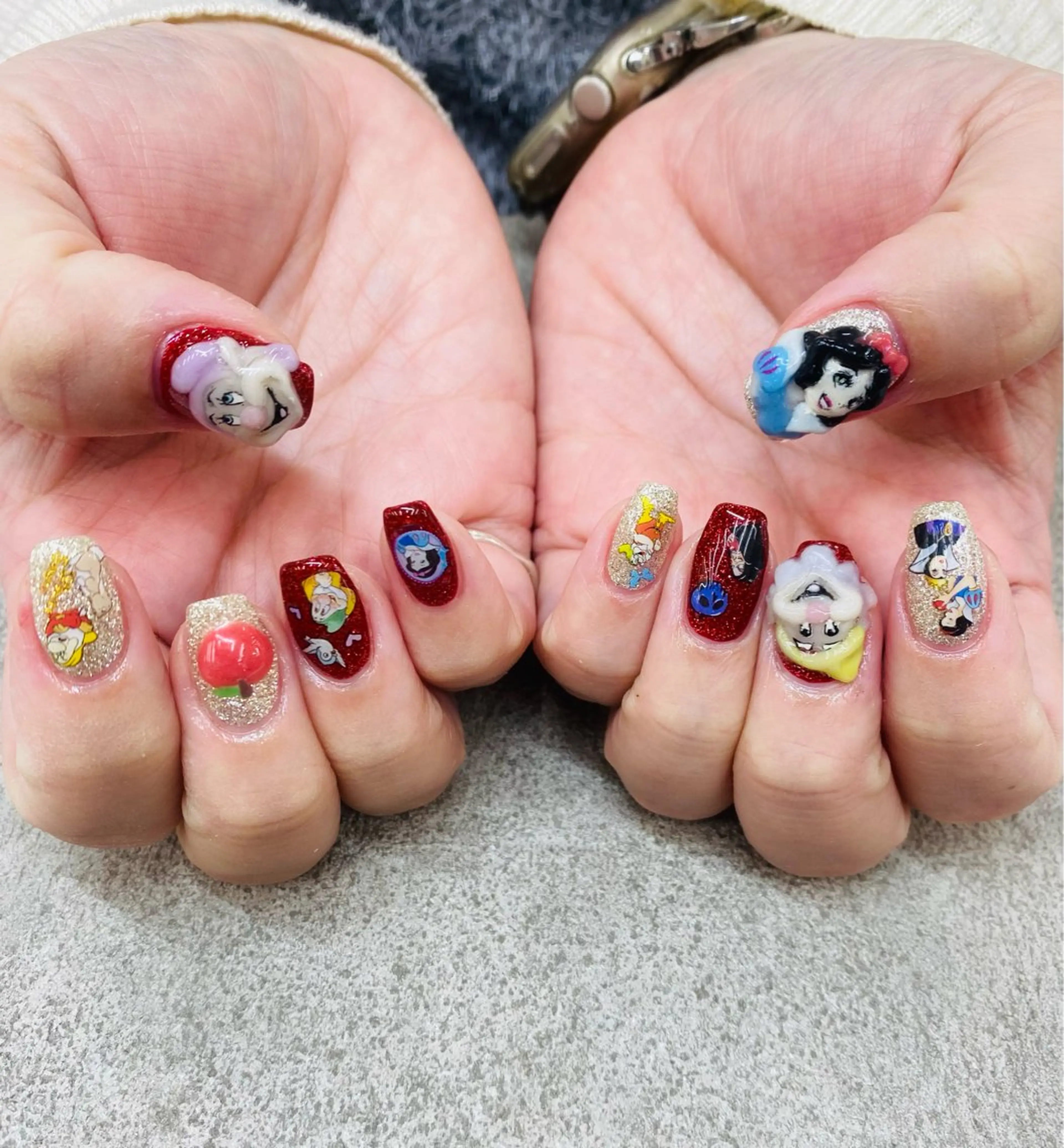 ネイル 持ち込み MAXKELLY AIのネイルデザイン