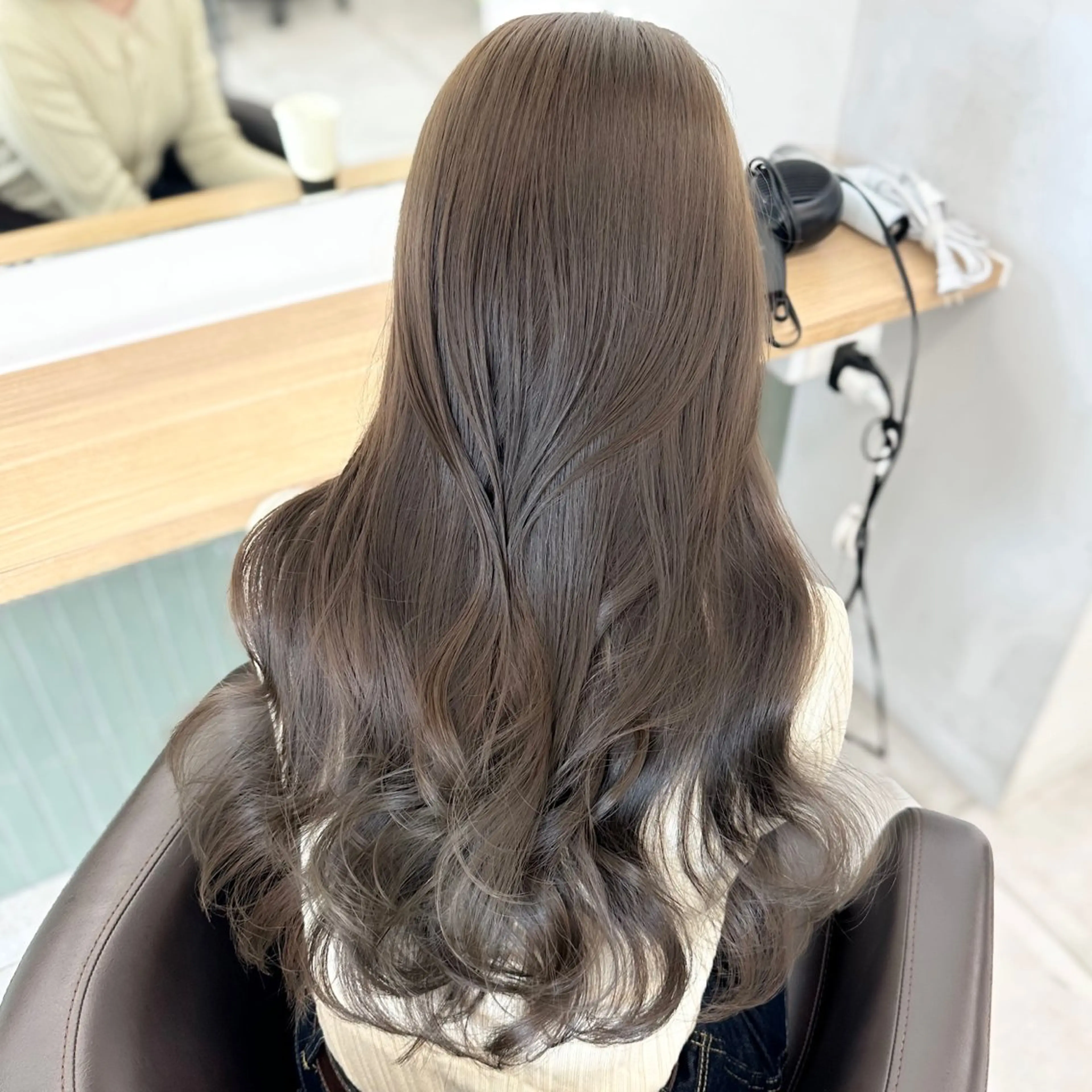 ロング カラー カット ヘアカラー トリートメント ブリーチなし/レイヤ ー特化🌈Tommyのヘアスタイル