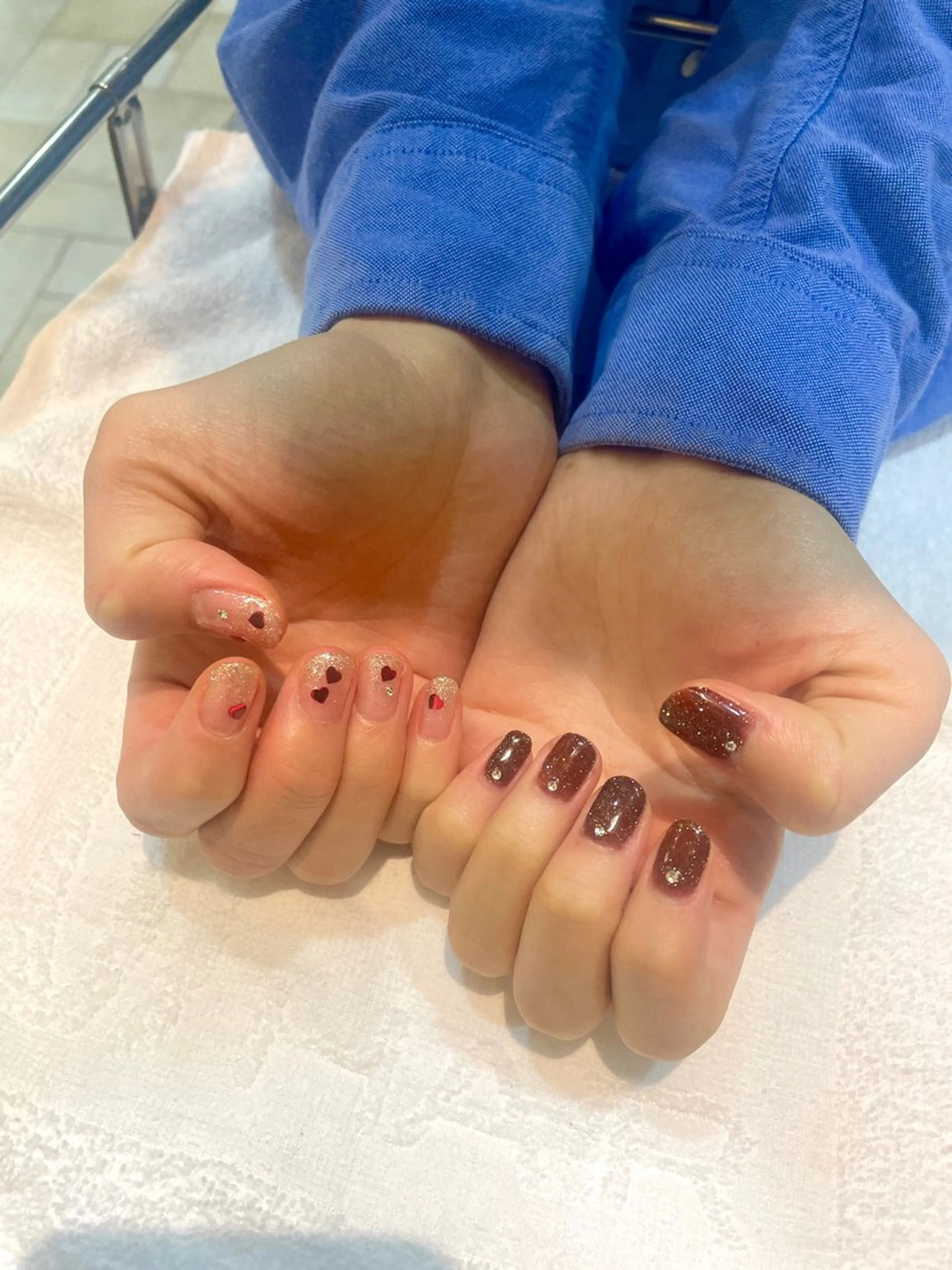 ネイル グラデーション ハート ラメ(グリッター) ラメグラデーション ハンドネイル 菊池 菜月のヘアスタイル