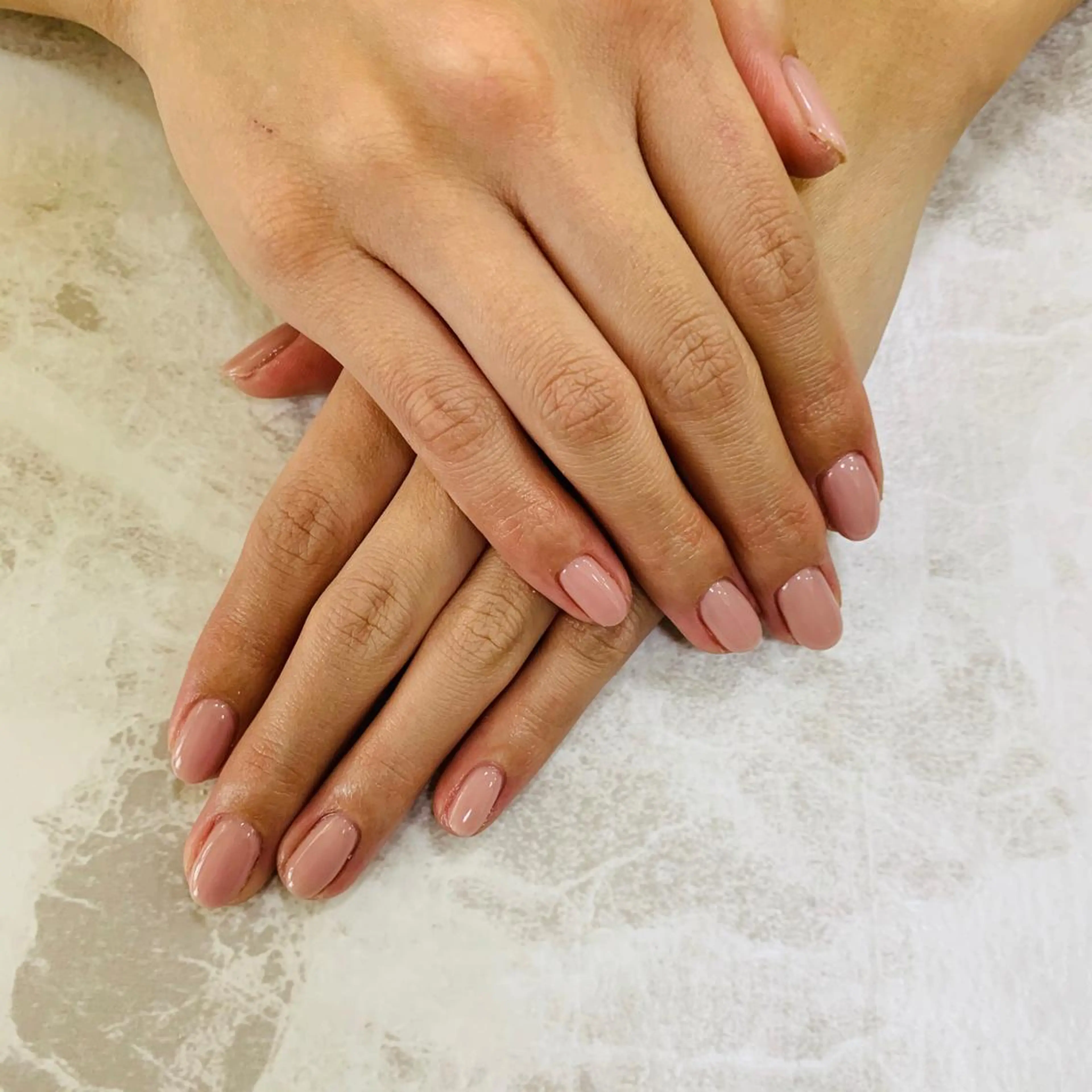 ネイル オフィスネイル ワンカラーネイル ピンク Feliz所属・Feliz 楽しいネイルサロンのネイルデザイン