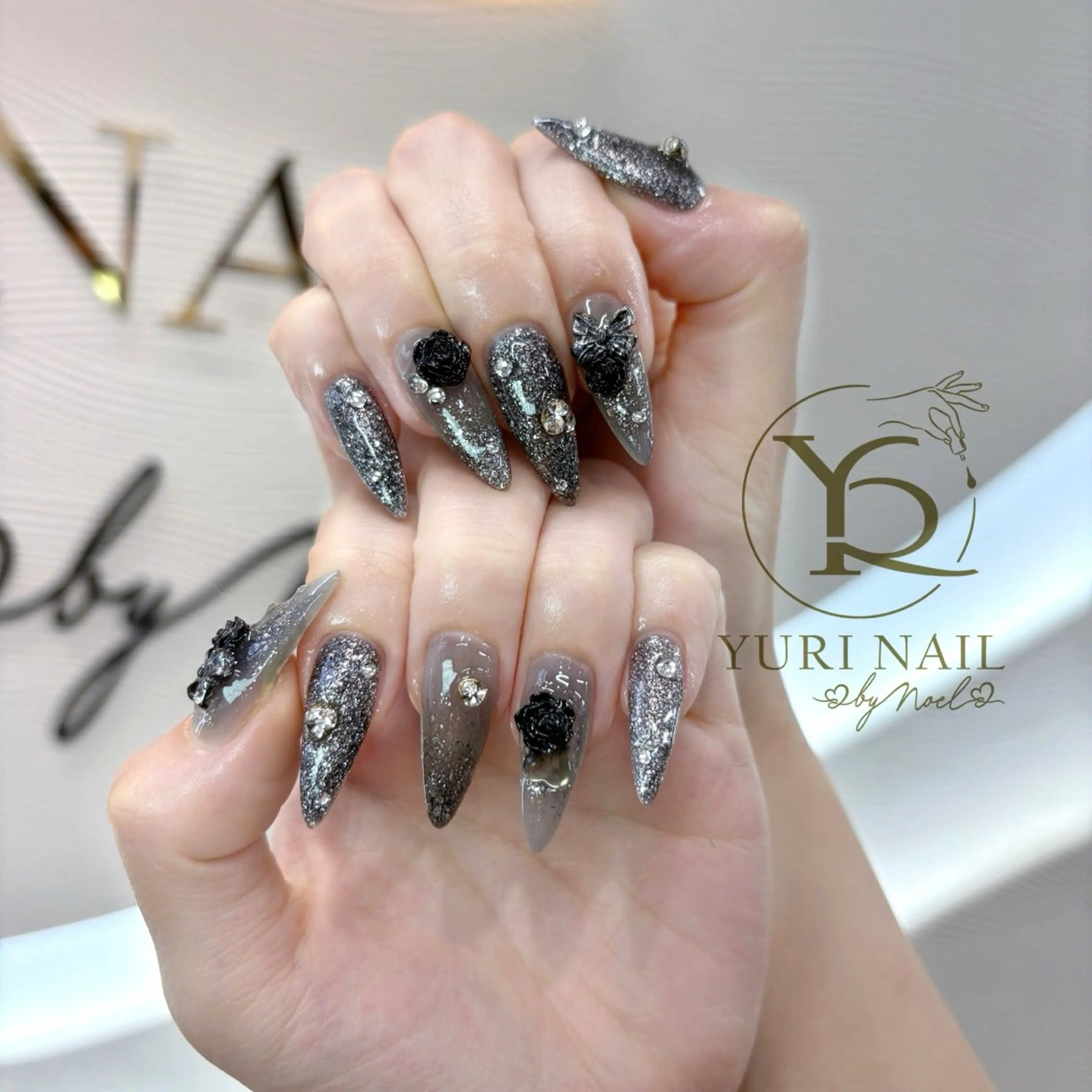 ネイル チークネイル フットネイル 韓国ネイル ニュアンスネイル オフィスネイル ハンドネイル フットネイル ハンドケア YURI Nail NARITAのネイルデザイン