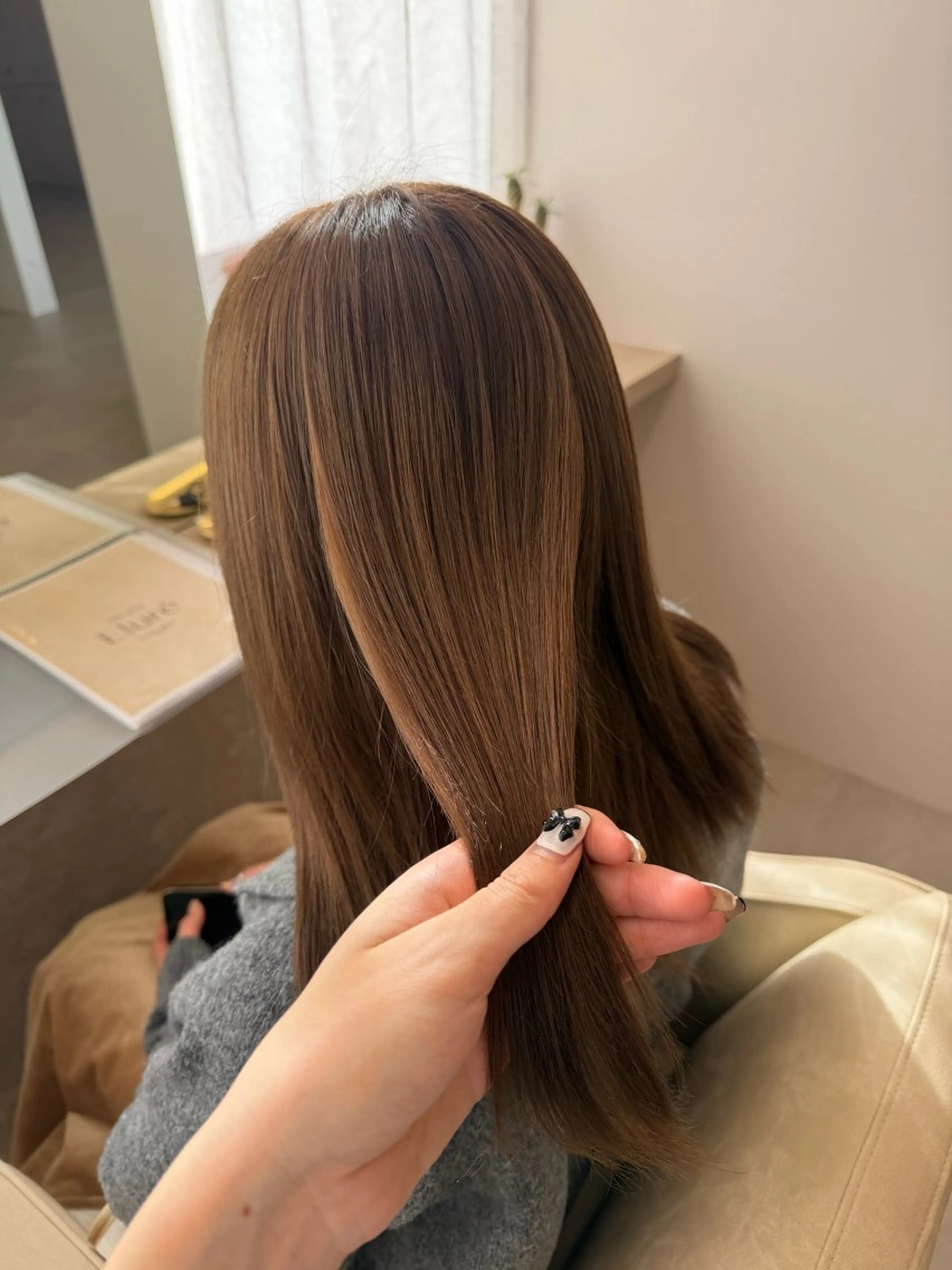 セミロング カラー りん/ハイトーン💖 🌈髪質改善✨️浜松のヘアスタイル