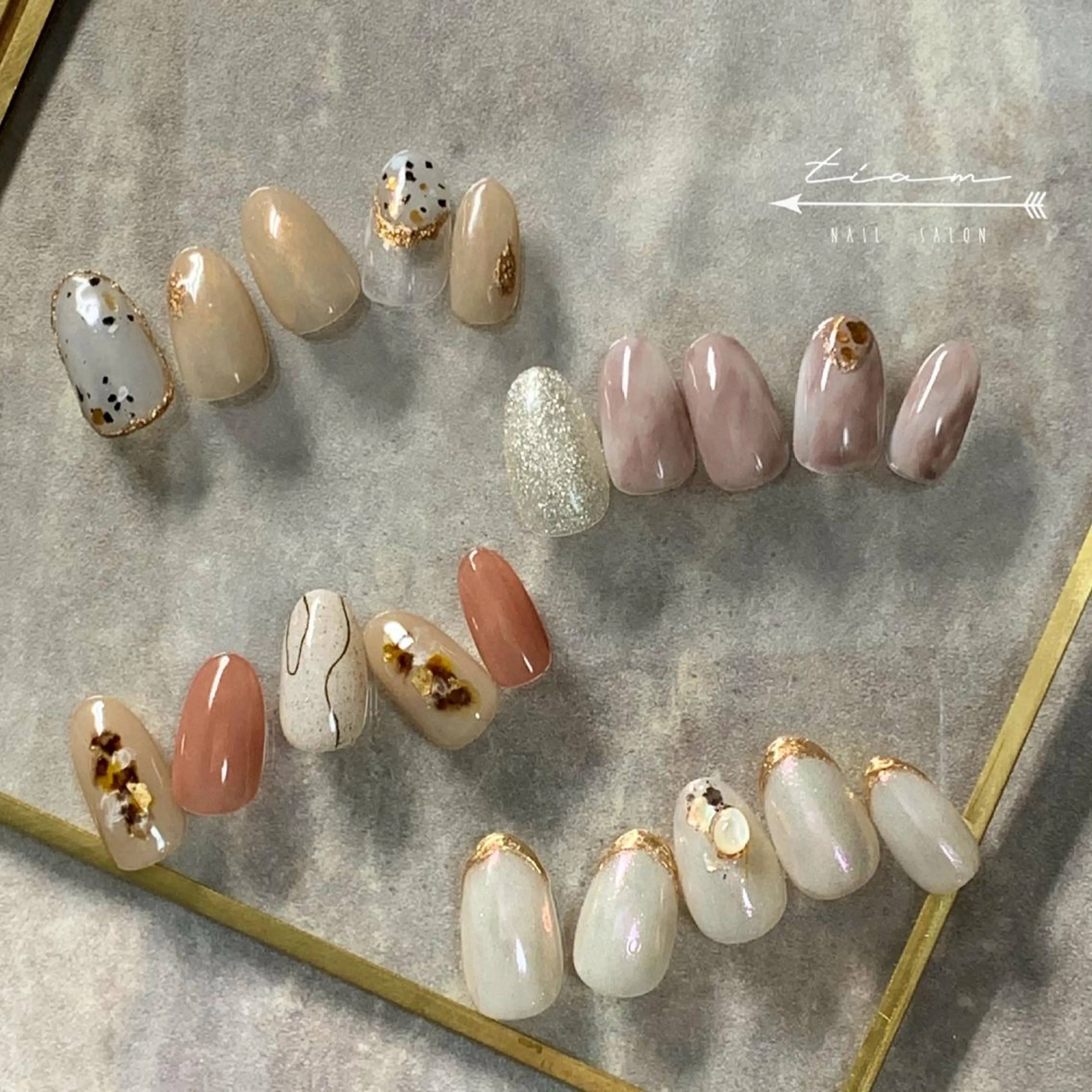 ネイル アートネイル ミラーネイル ニュアンスネイル 春ネイル 冬ネイル ハンドネイル 𝑡𝑖𝑎𝑚𓂃 きむらゆきののネイルデザイン