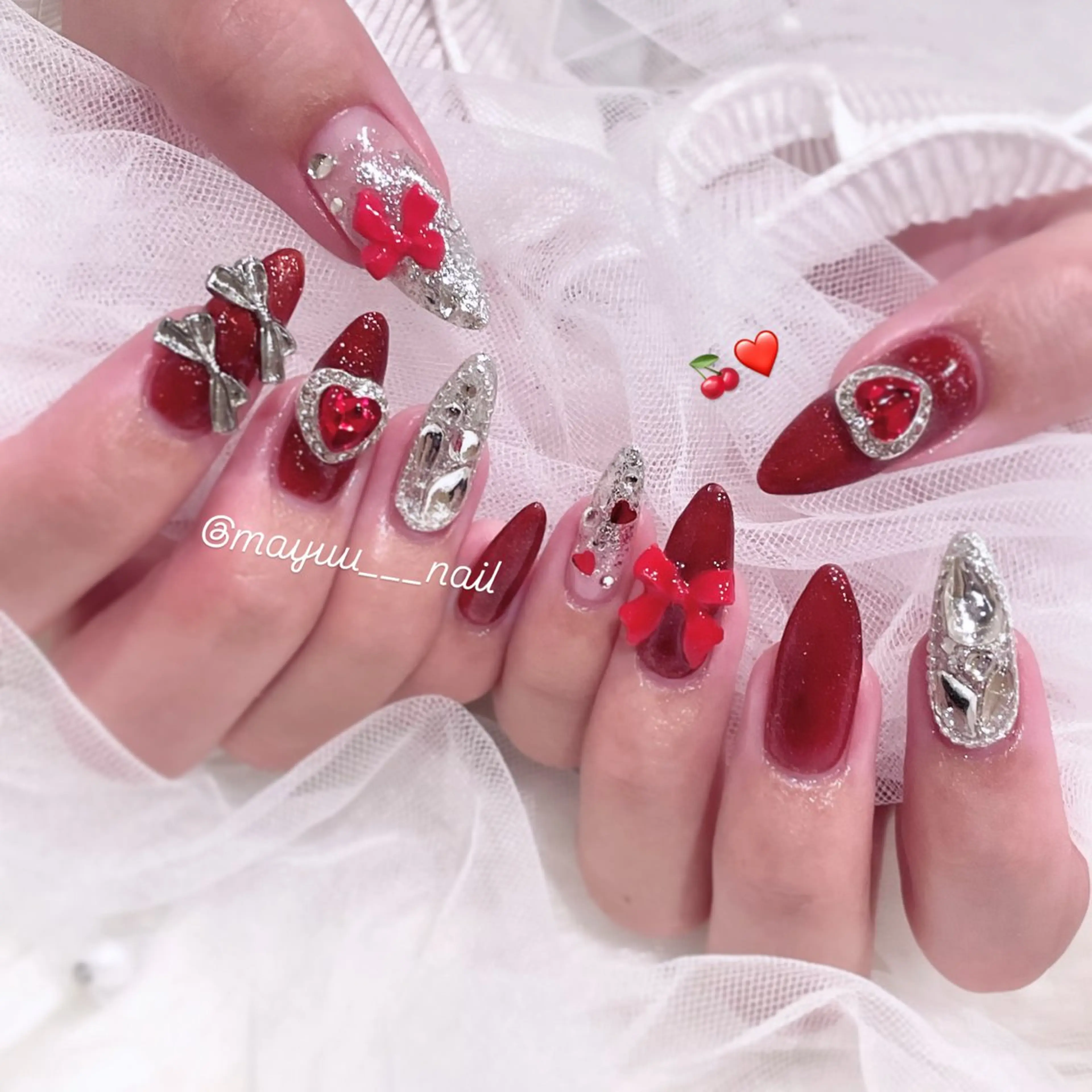 ネイル 🎀 Mayu 🎀痛ネイルのネイルデザイン