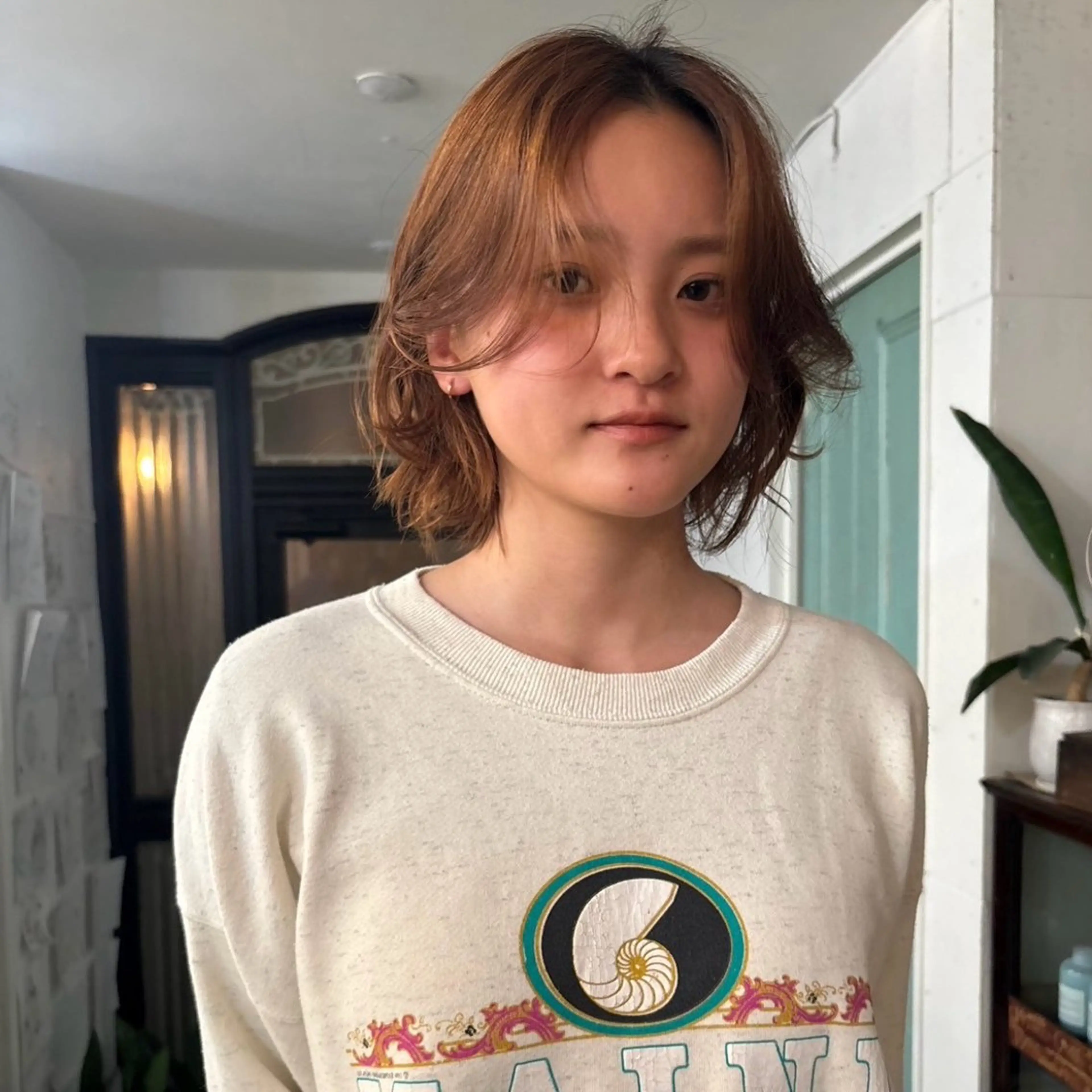 ショート ヘアアレンジ レイヤー/ベージュ mikuのヘアスタイル