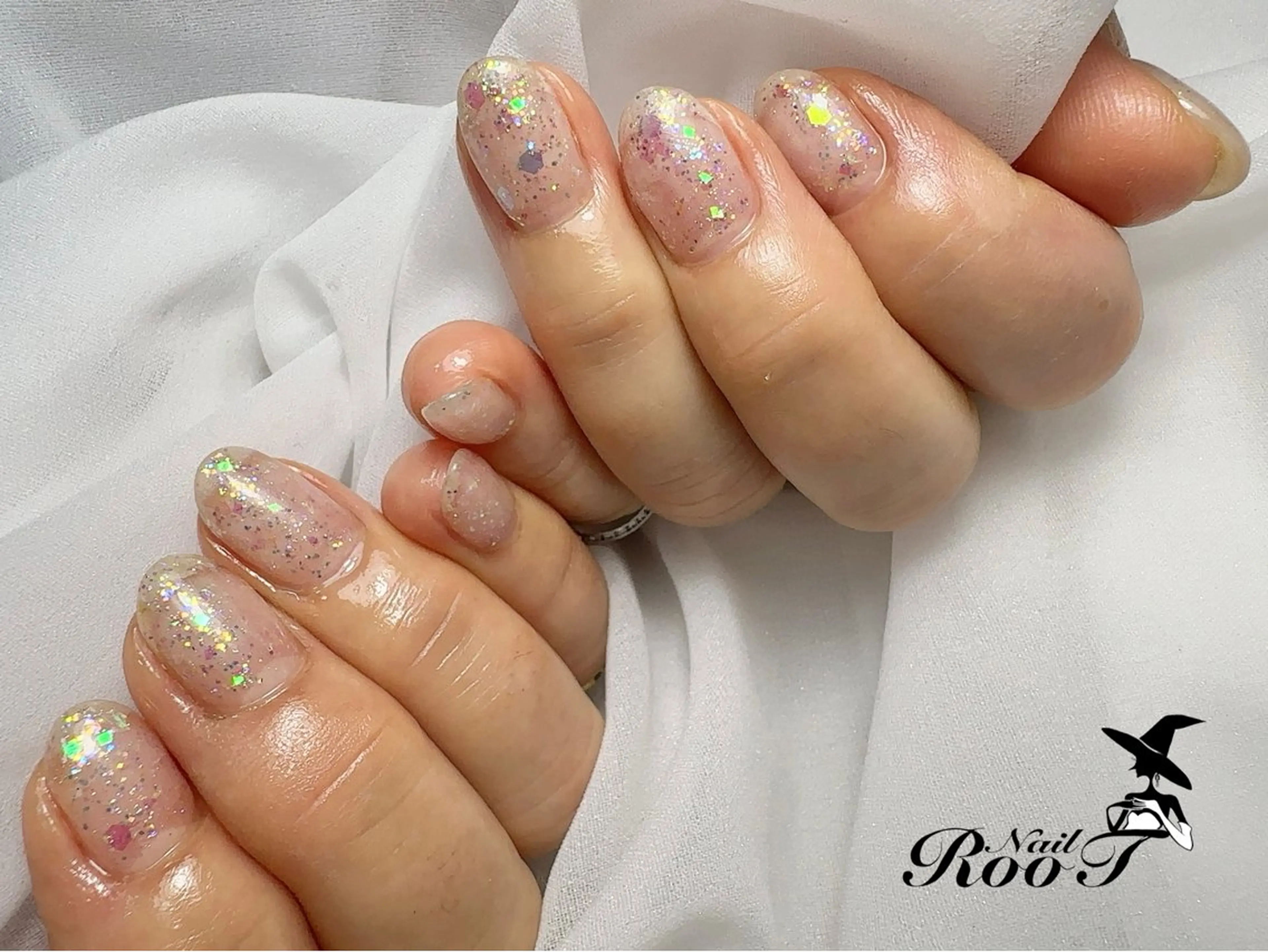 ネイル オーロラネイル クリアネイル ハンドネイル RooT Nailのネイルデザイン