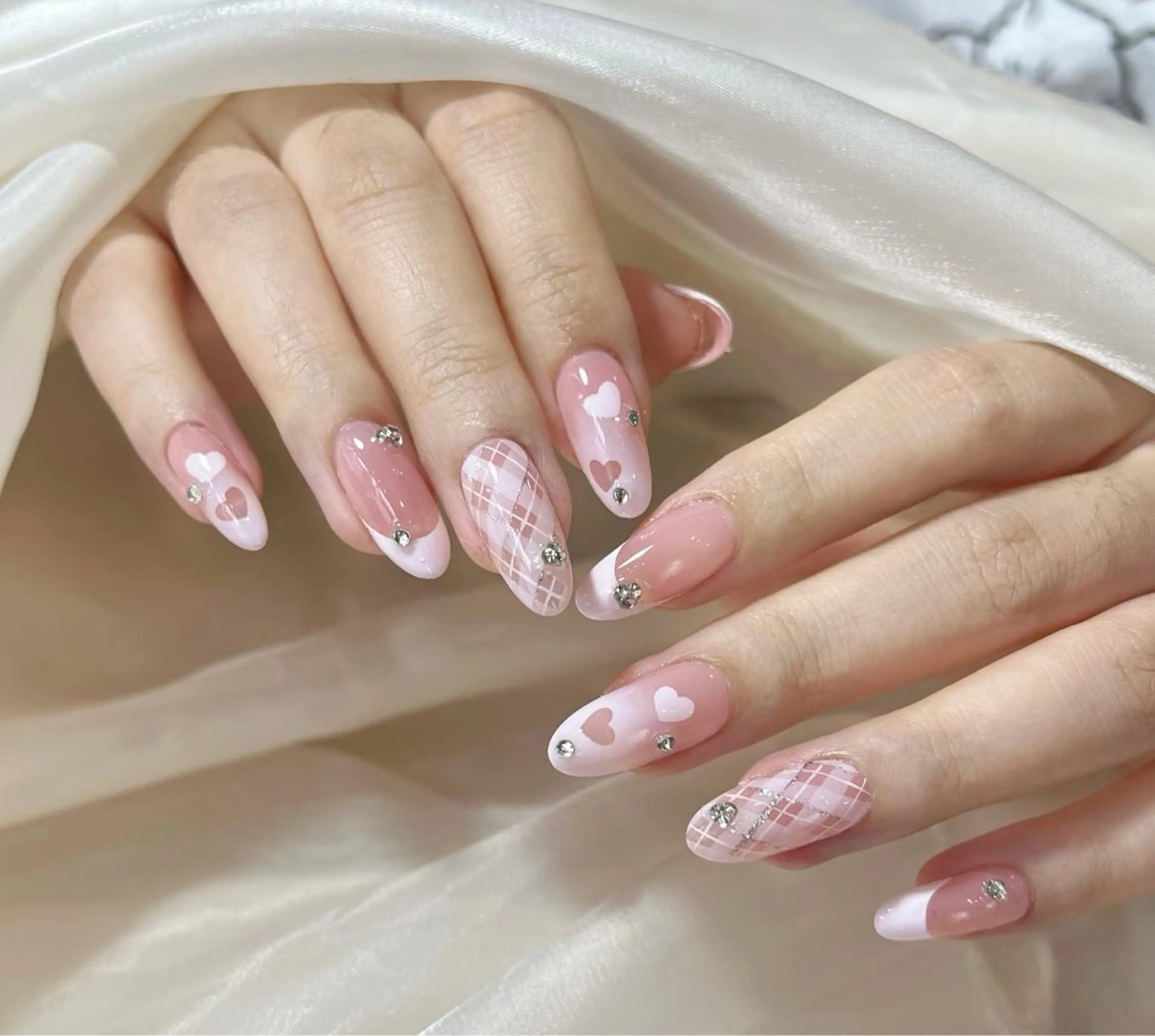 ネイル 持ち込み U.MI Nail Salonのネイルデザイン