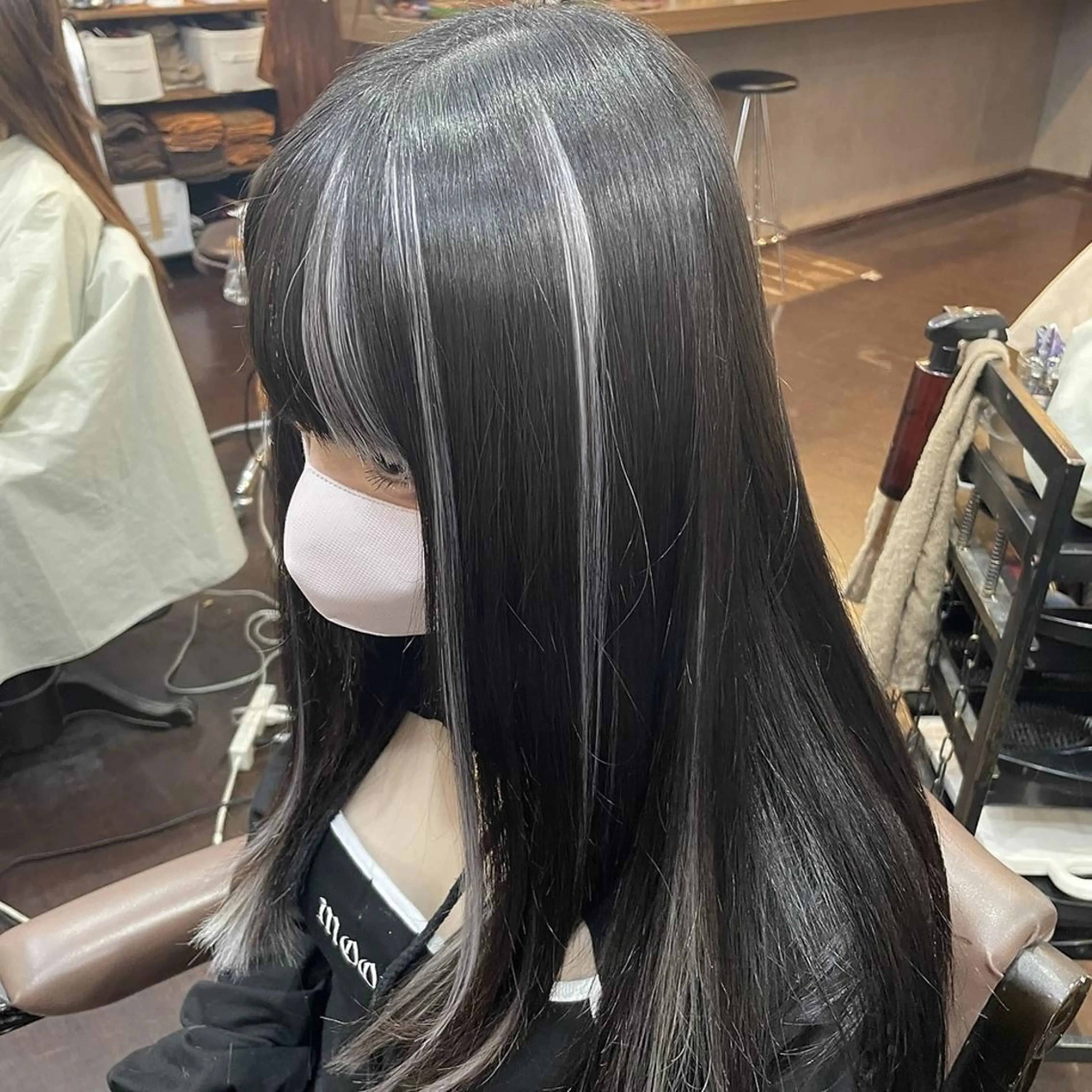 ロング シールエクステ エクステ 顔周りカット エクステ D-aimer- ディーエメのヘアスタイル